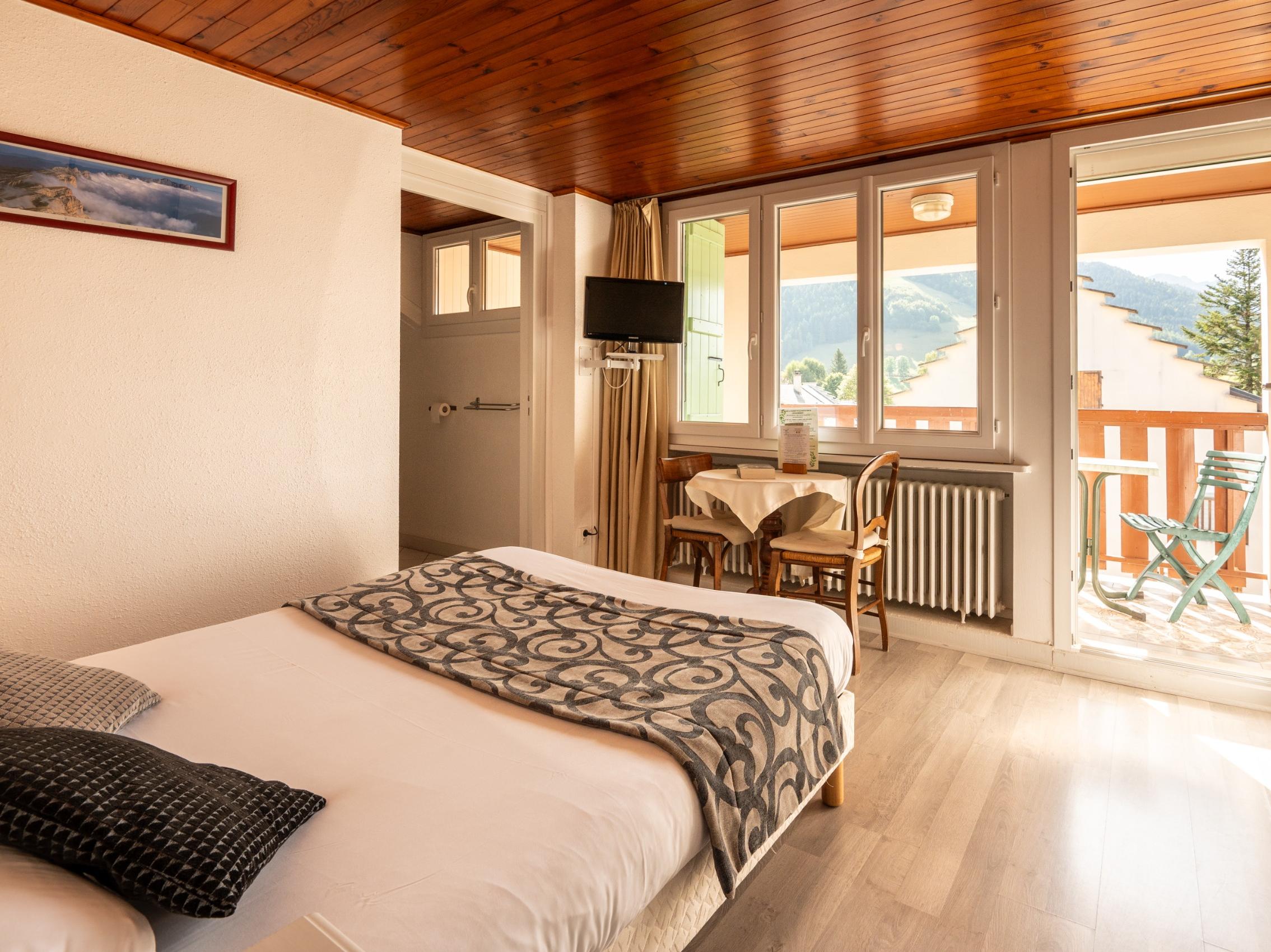 Logis Hôtel du Col de l\'Arc