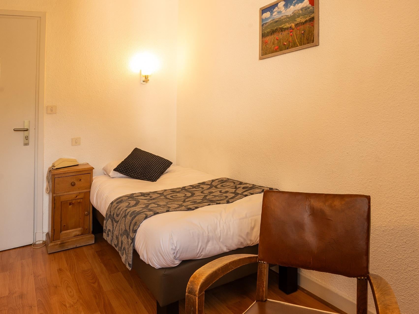 Logis Hôtel du Col de l\'Arc