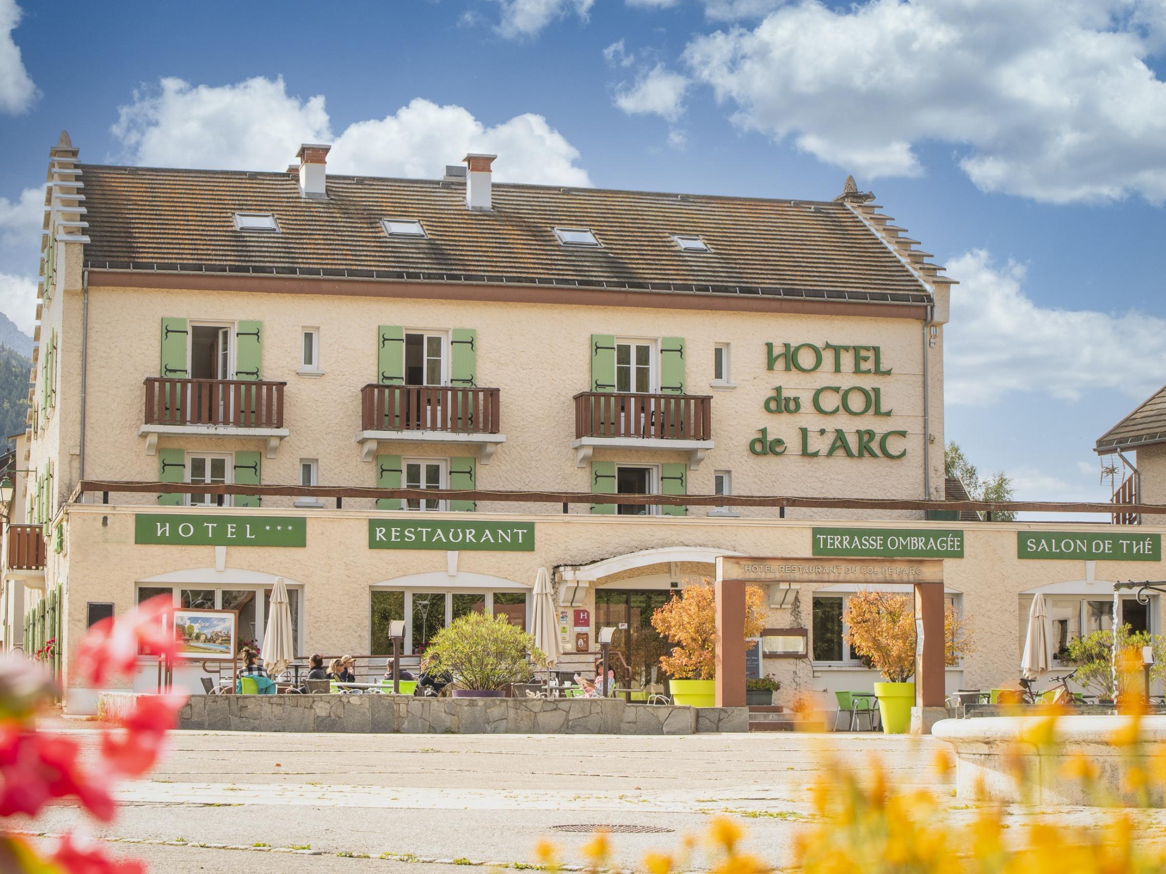 Logis Hôtel du Col de l\'Arc