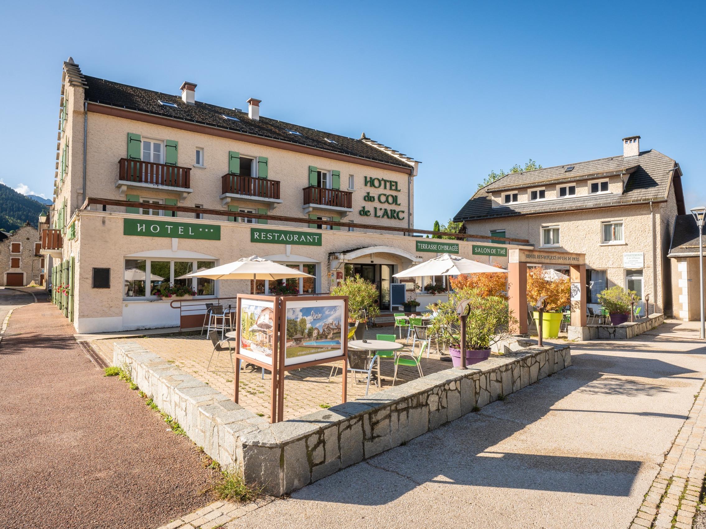Logis Hôtel du Col de l\'Arc