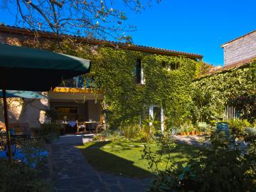 Logis Hôtel la Cour Carrée