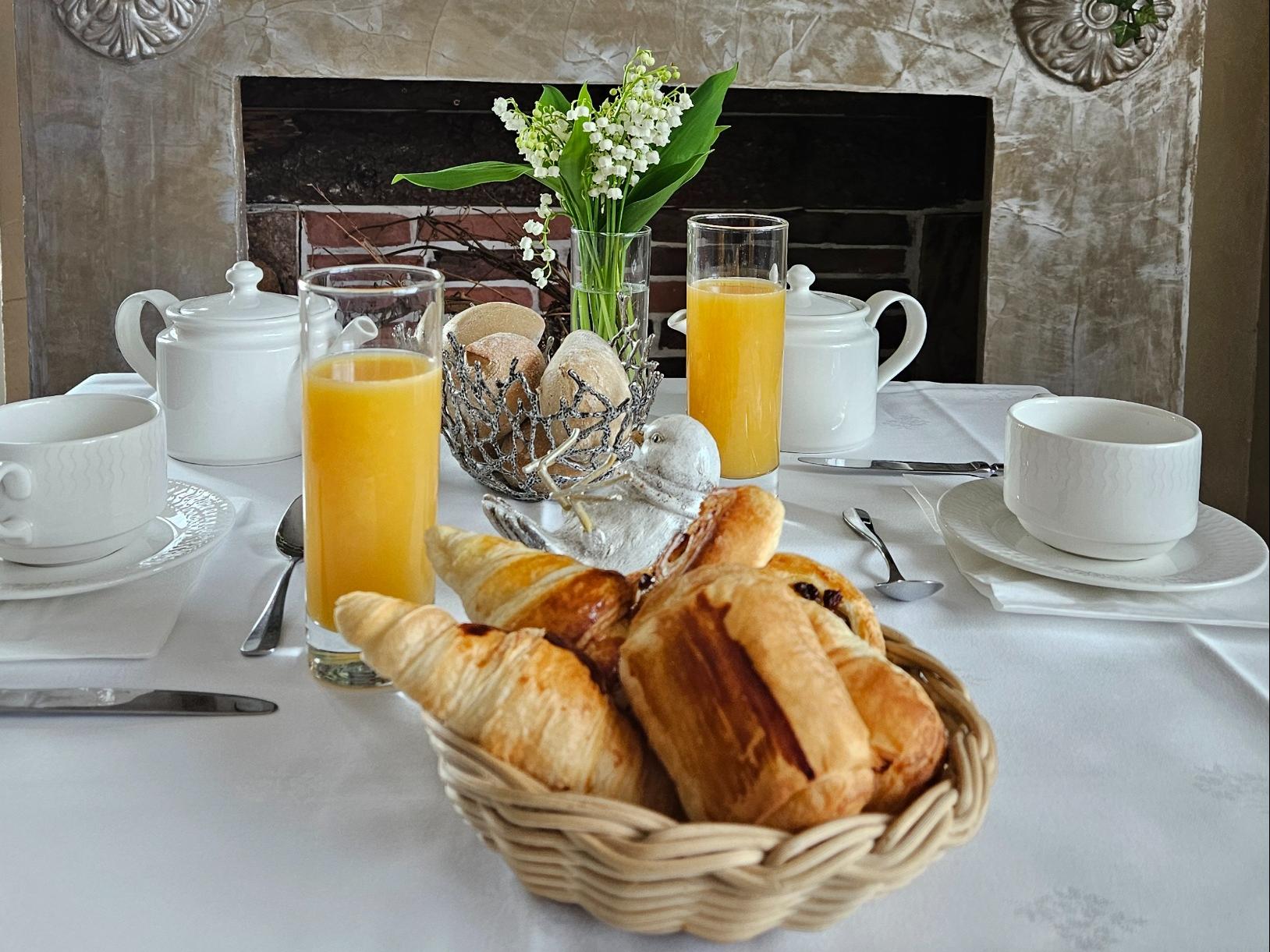 Logis Hôtel le Val d\'Amby