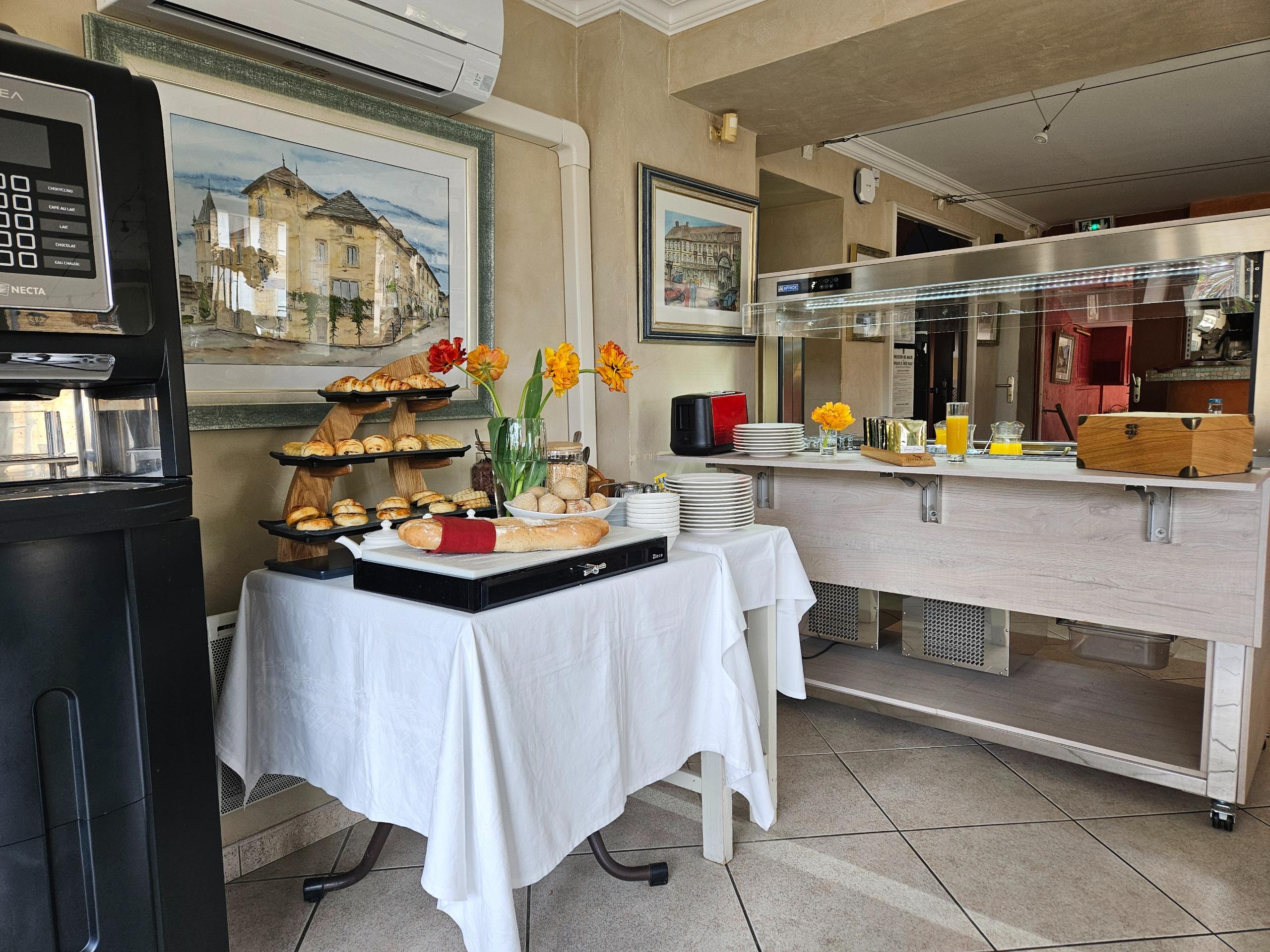 Logis Hôtel le Val d\'Amby