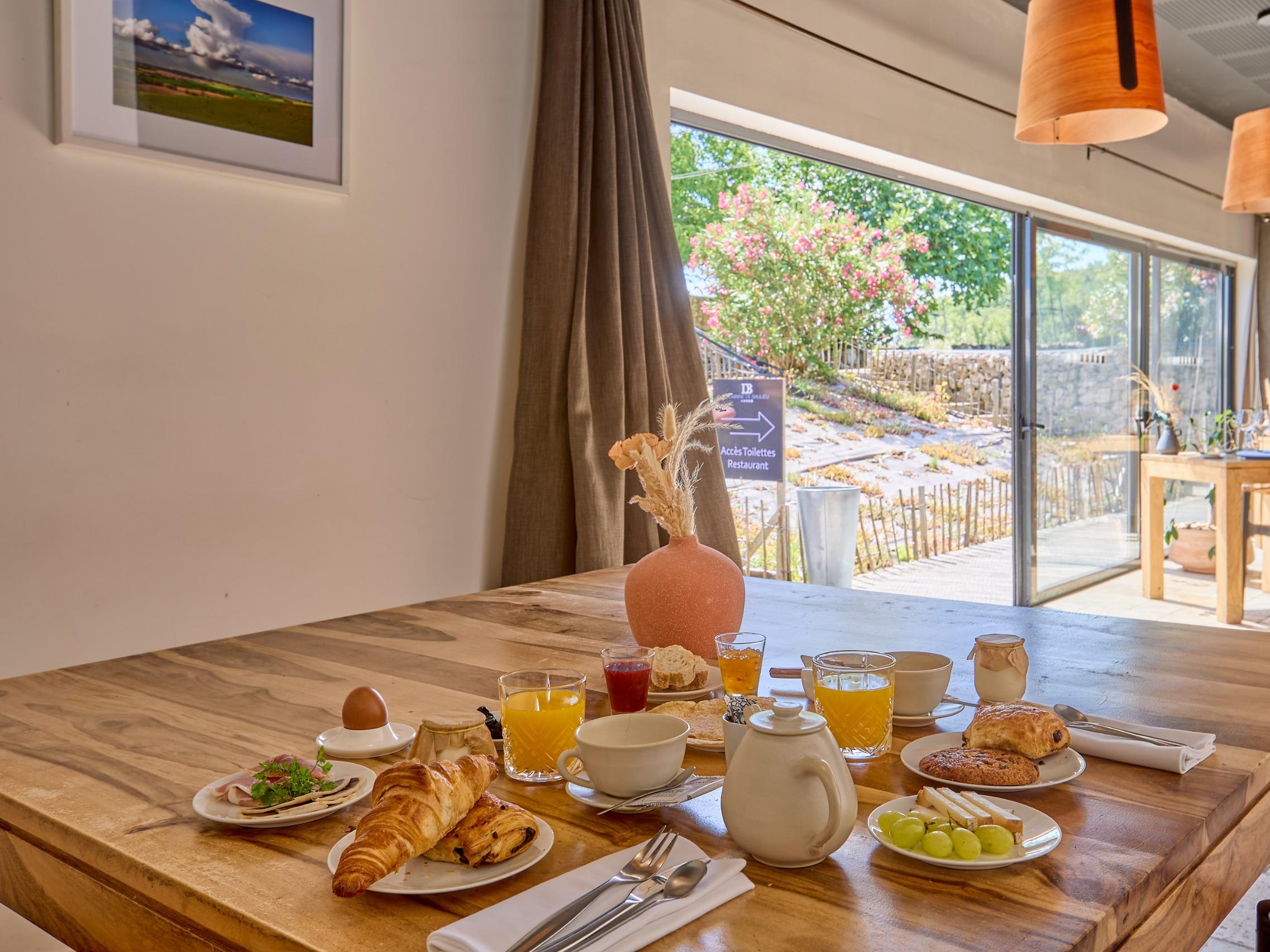 Le Domaine de Baulieu, Singuliers Hôtel
