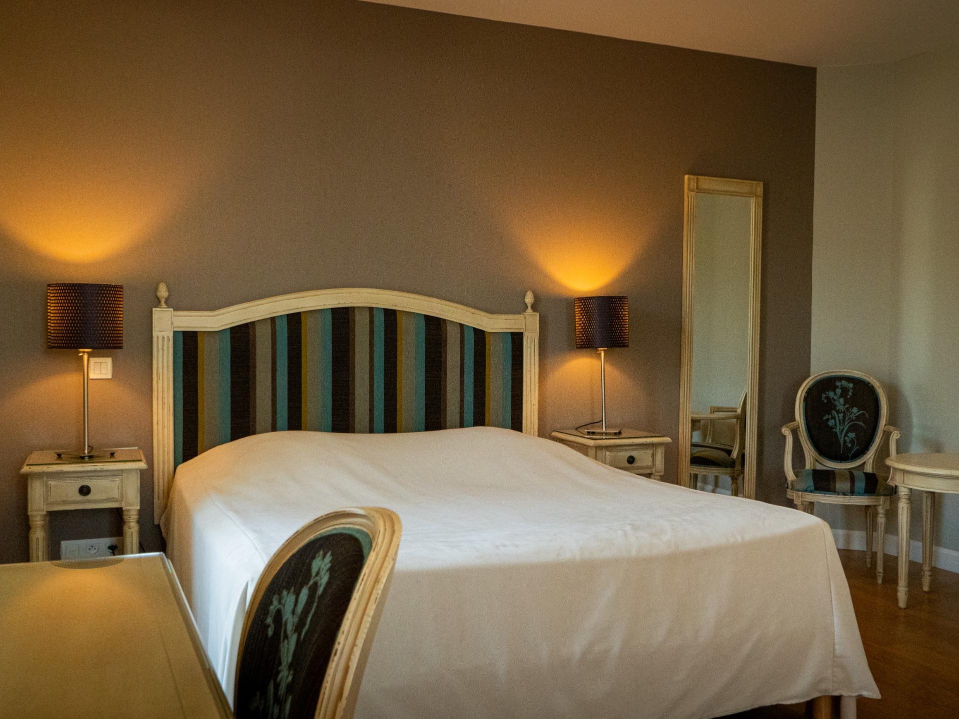 Logis Hôtel l\'Orée des Charmes