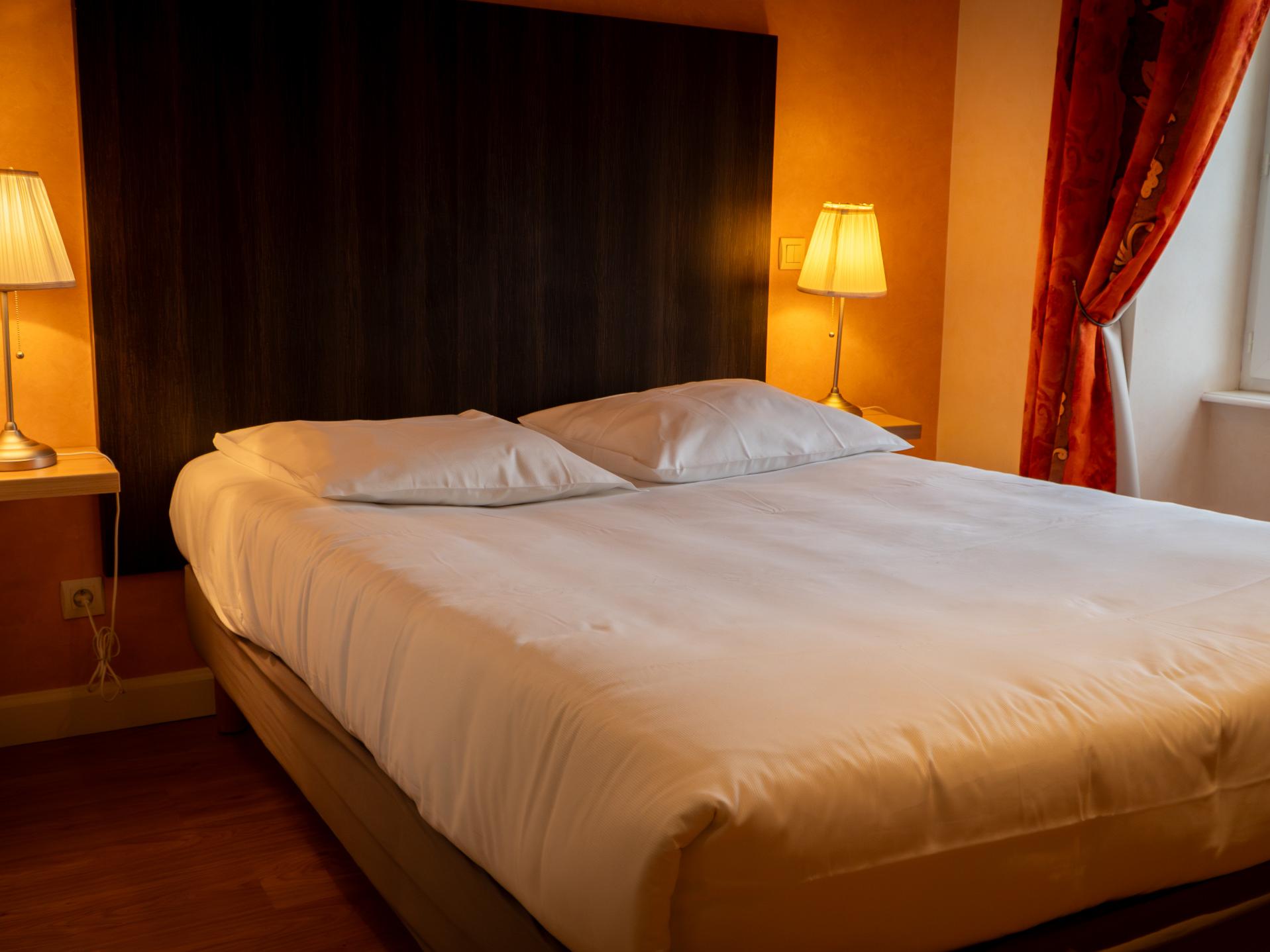 Logis Hôtel l\'Orée des Charmes