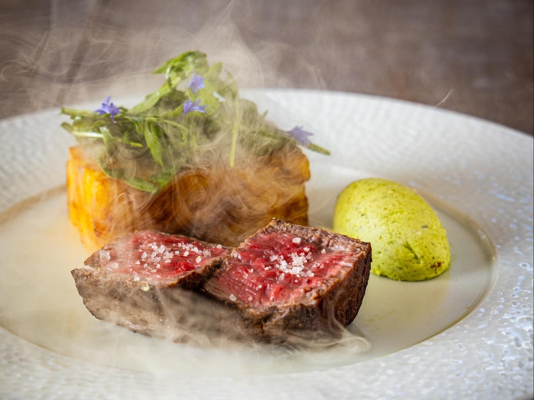 Logis Hôtel l\'Orée des Charmes