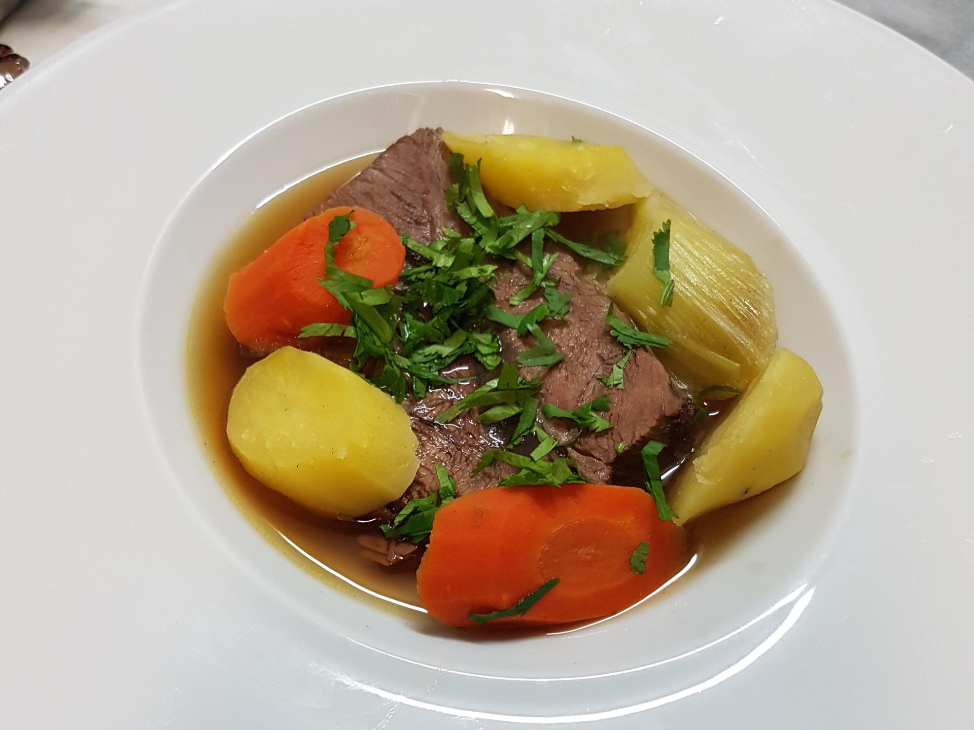 Logis Hôtel le Bretagne - le Vivier sur Mer