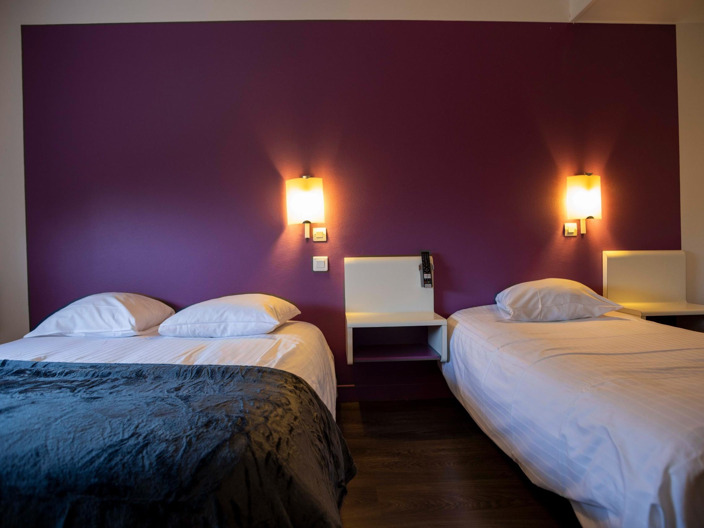 Logis Hôtel Domaine des Trois Pins