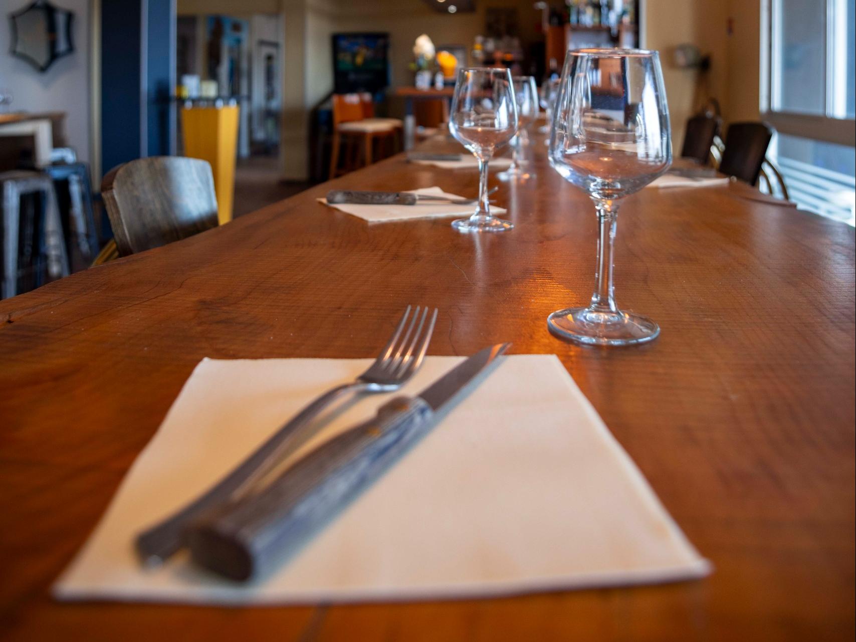 Logis Hôtel Domaine des Trois Pins