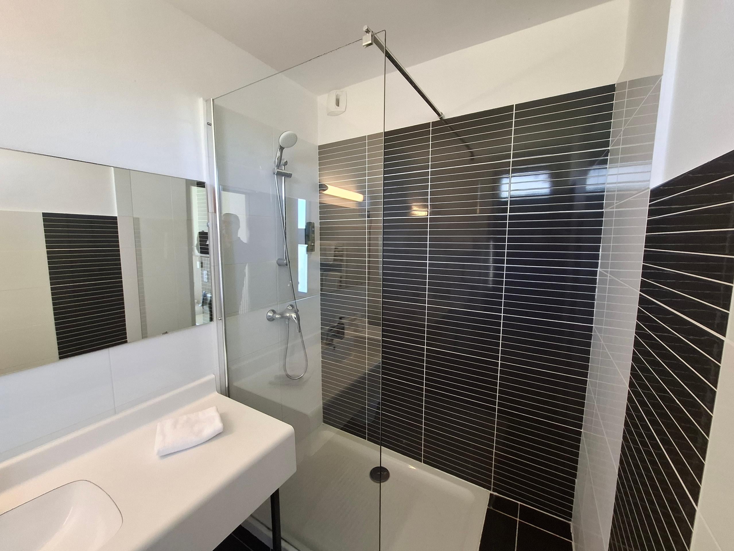 Logis Hôtel Domaine des Trois Pins