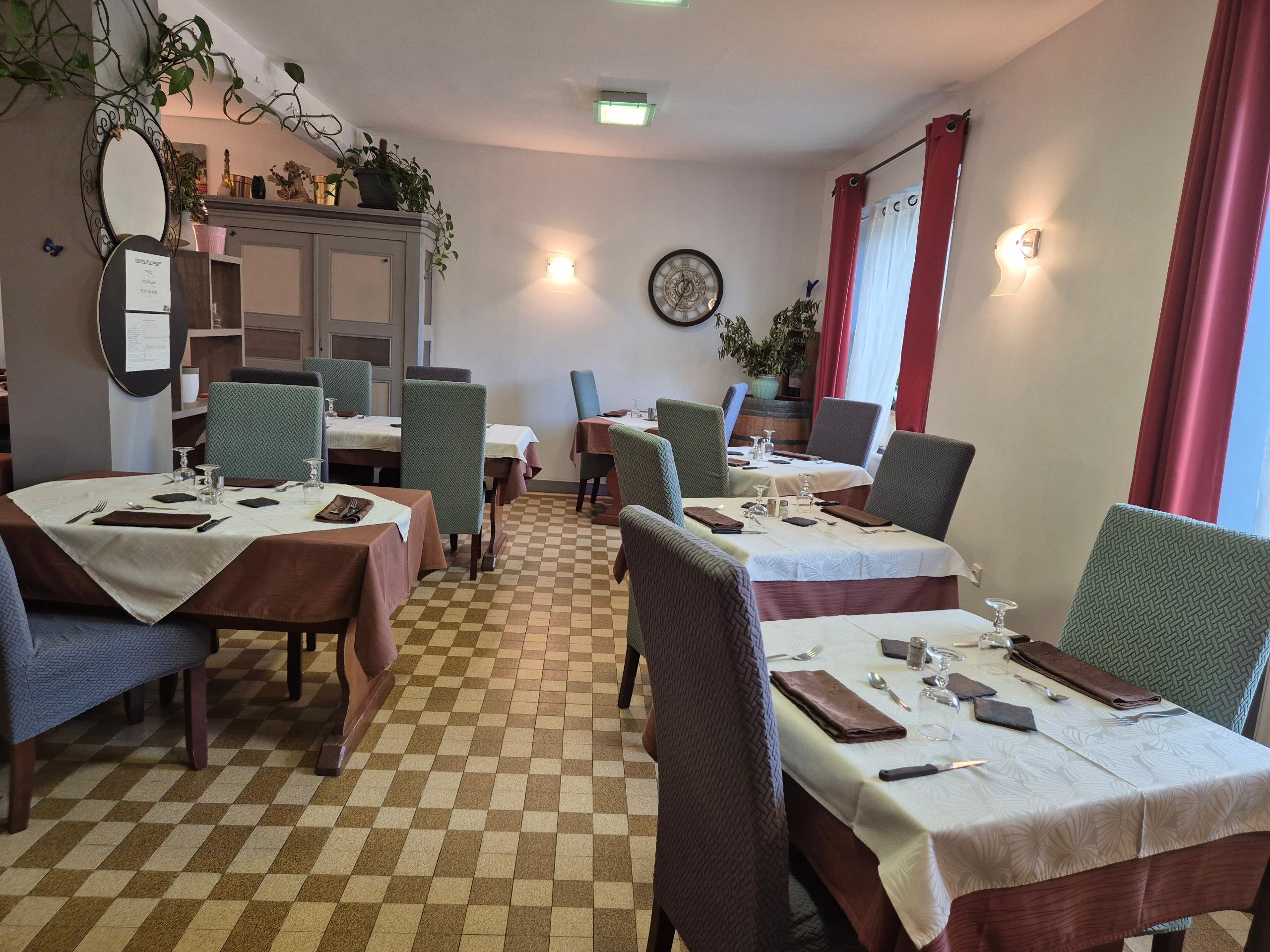 Logis Hôtel de la Dore