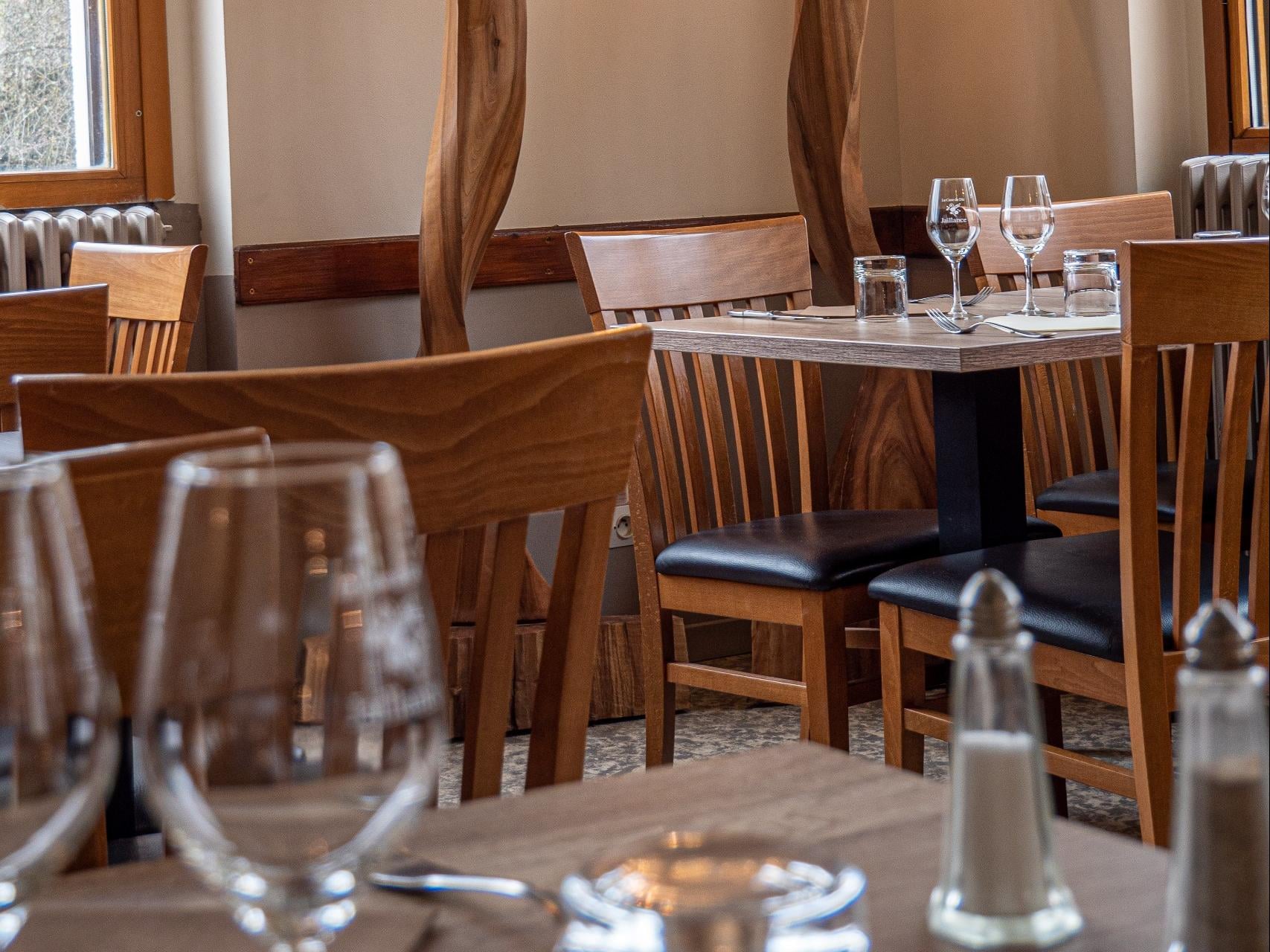 Logis Hôtel Au Gai Soleil du Mont Aiguille