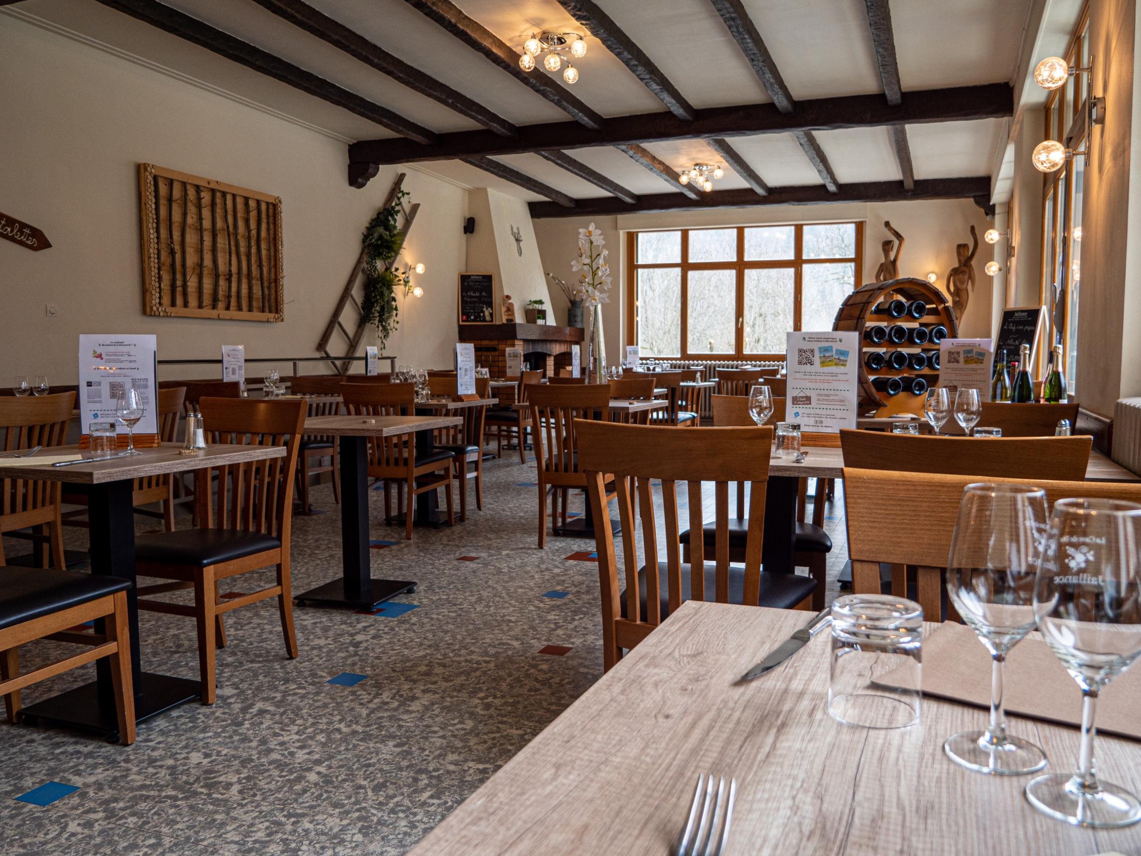 Logis Hôtel Au Gai Soleil du Mont Aiguille