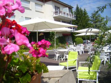 Logis Hôtel la Maison Carrée Rest. O'Carré d'Art