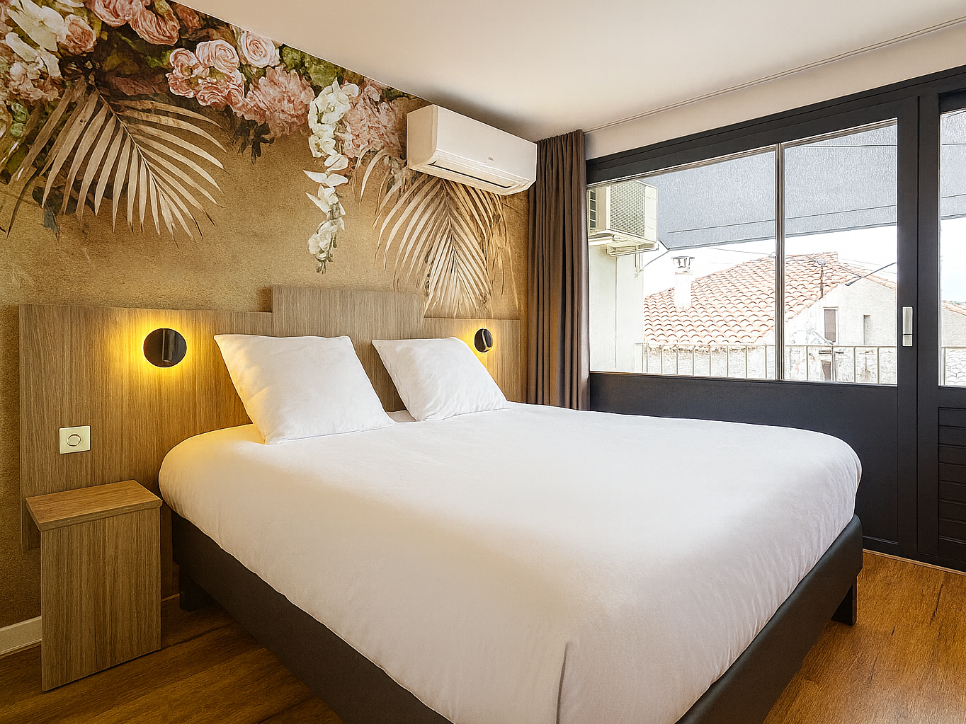 Cit\'Hotel L\'Oasis d\'Avignon