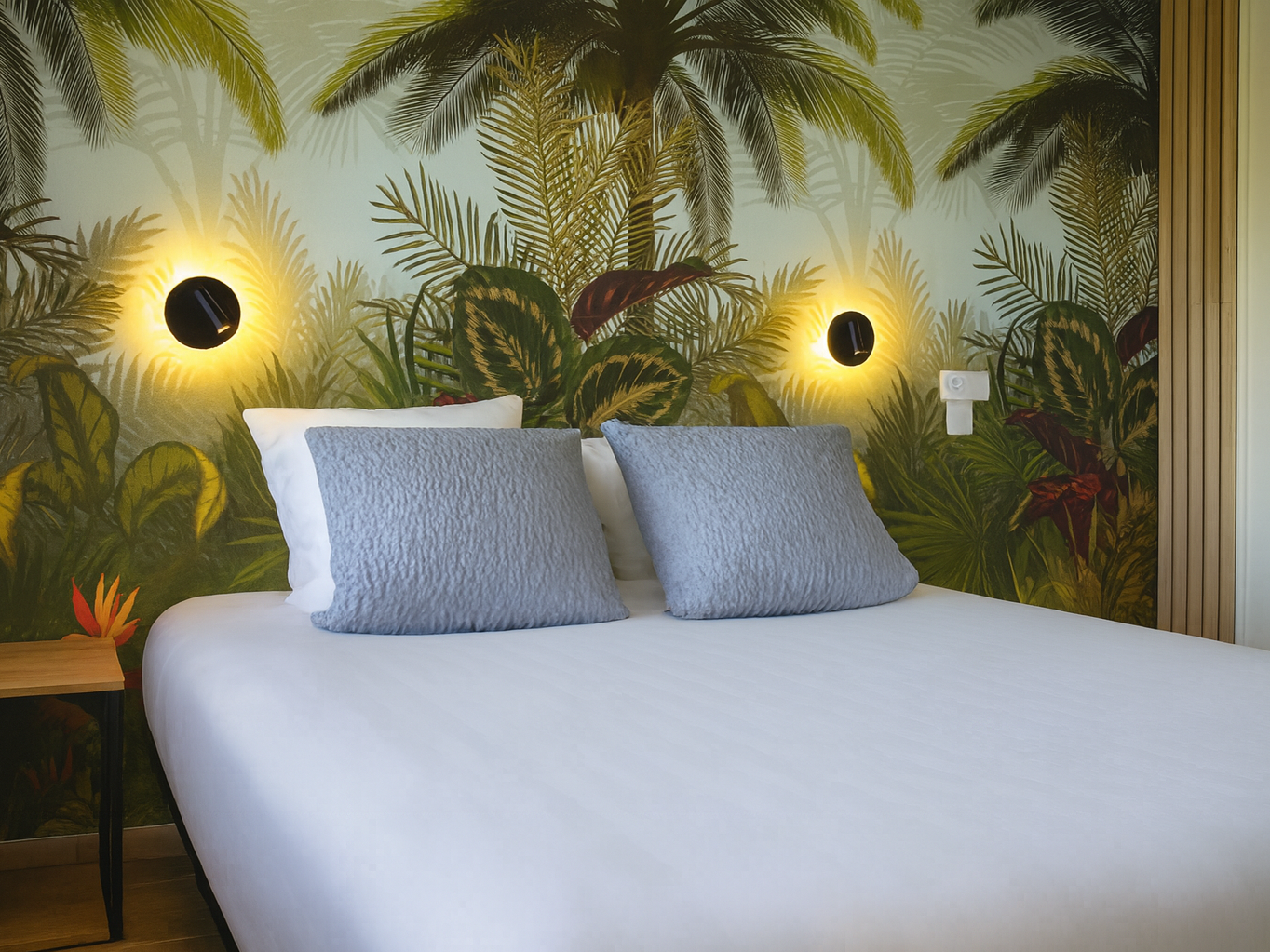 Cit\'Hotel L\'Oasis d\'Avignon