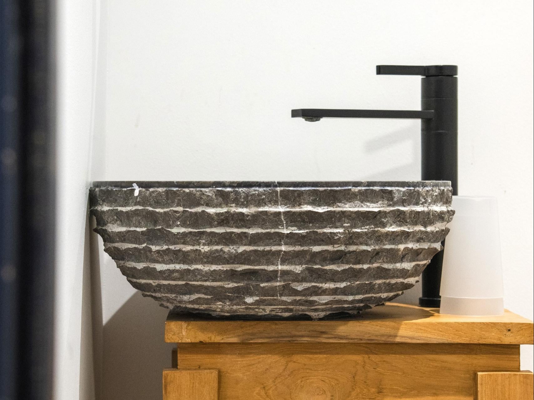 Cit\'Hotel L\'Oasis d\'Avignon