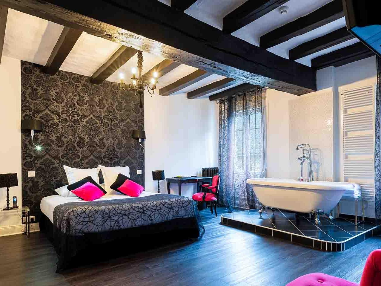 Logis Hôtel le Cheval Blanc