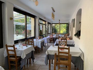 Logis Hôtel Lou Pèbre d'Aï