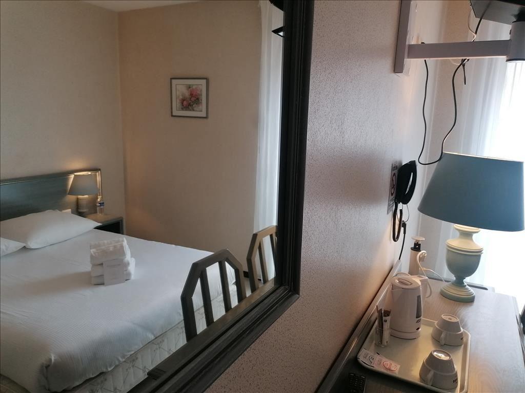 Logis Hôtel du Commerce
