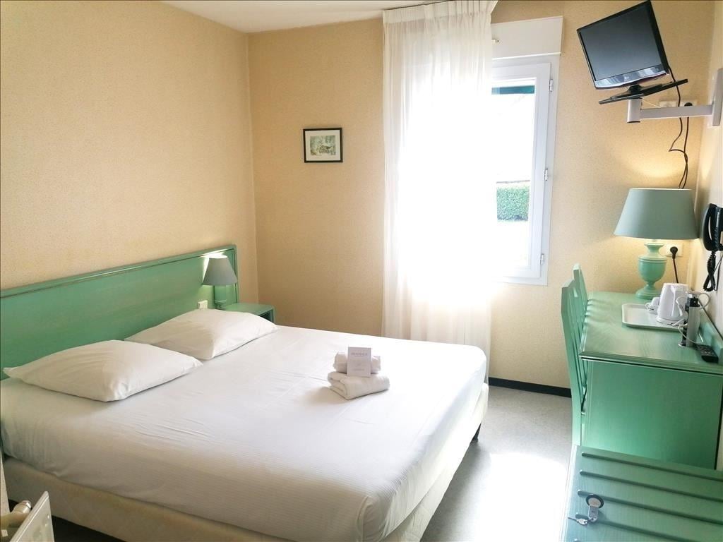 Logis Hôtel du Commerce