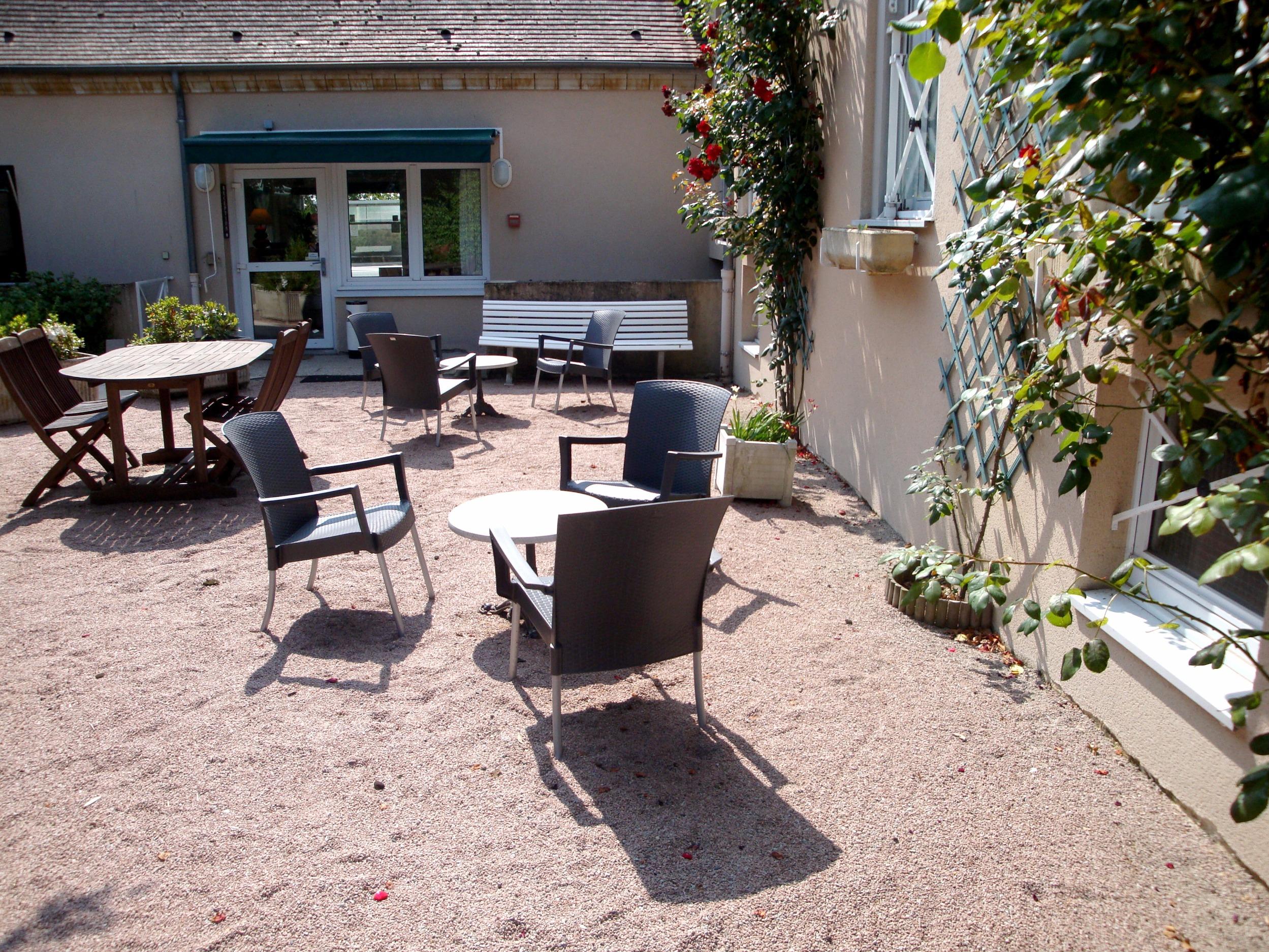 Logis Hôtel du Commerce
