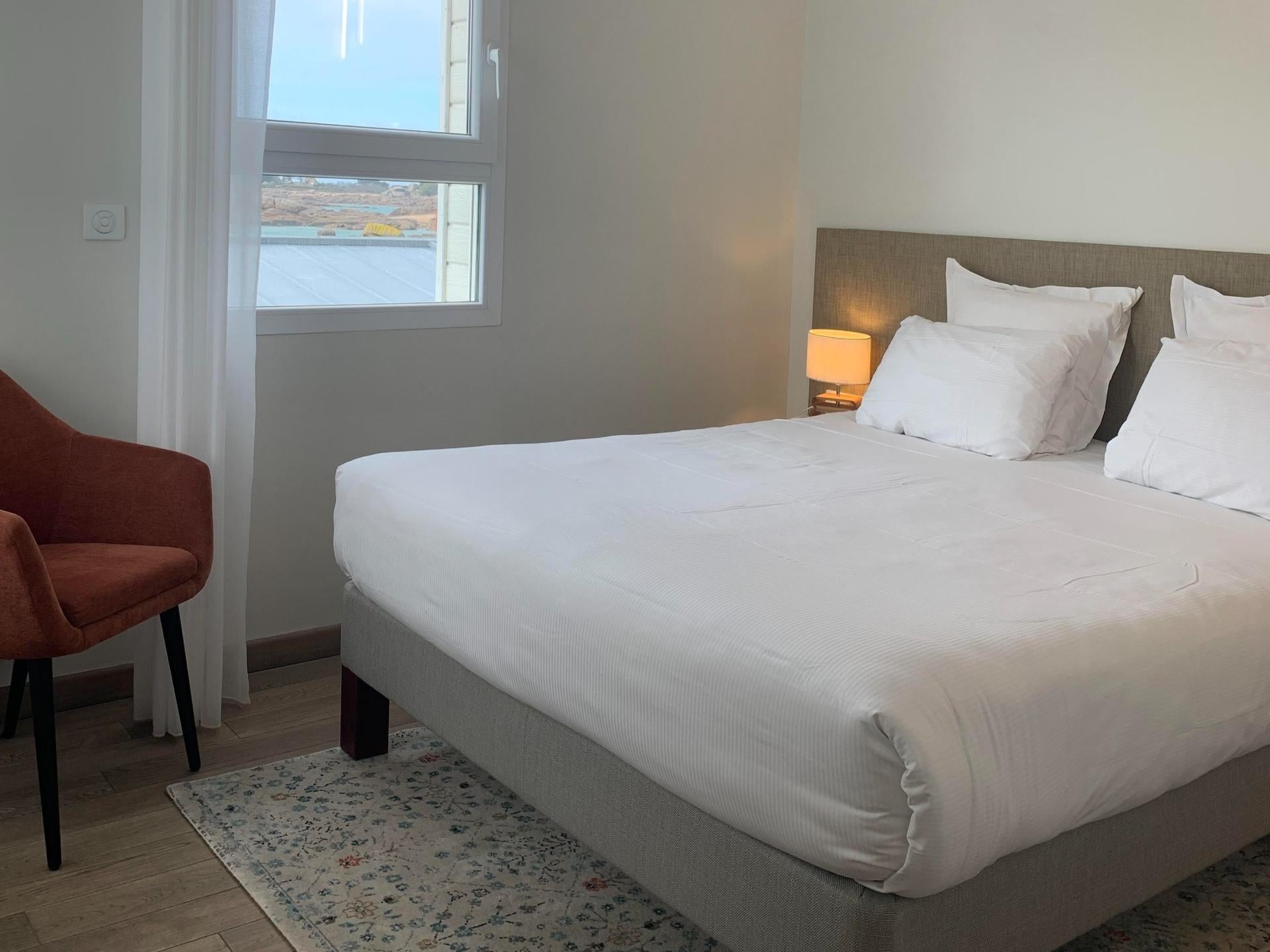 Logis Hôtel Saint-Guirec et de la Plage