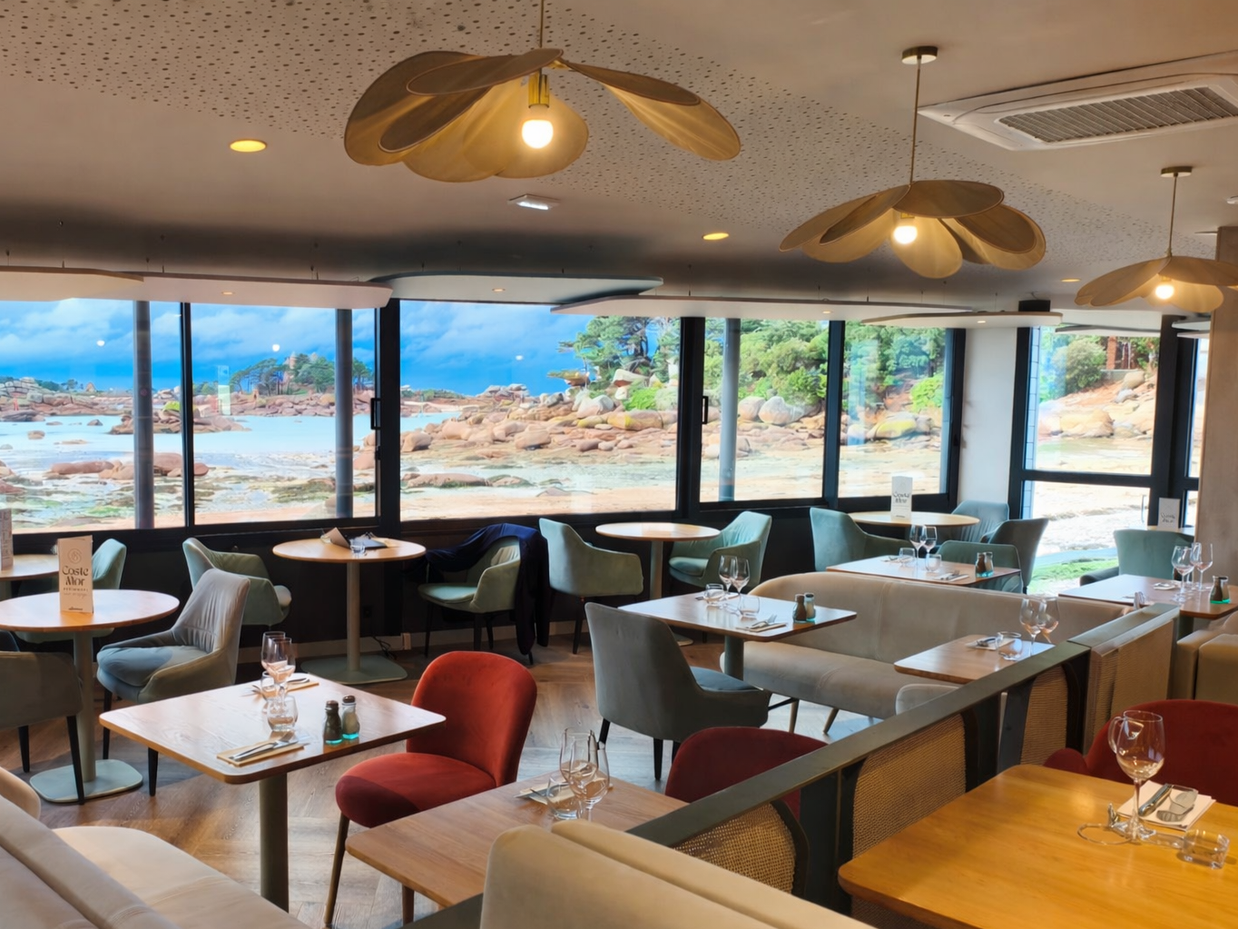 Logis Hôtel Saint-Guirec et de la Plage