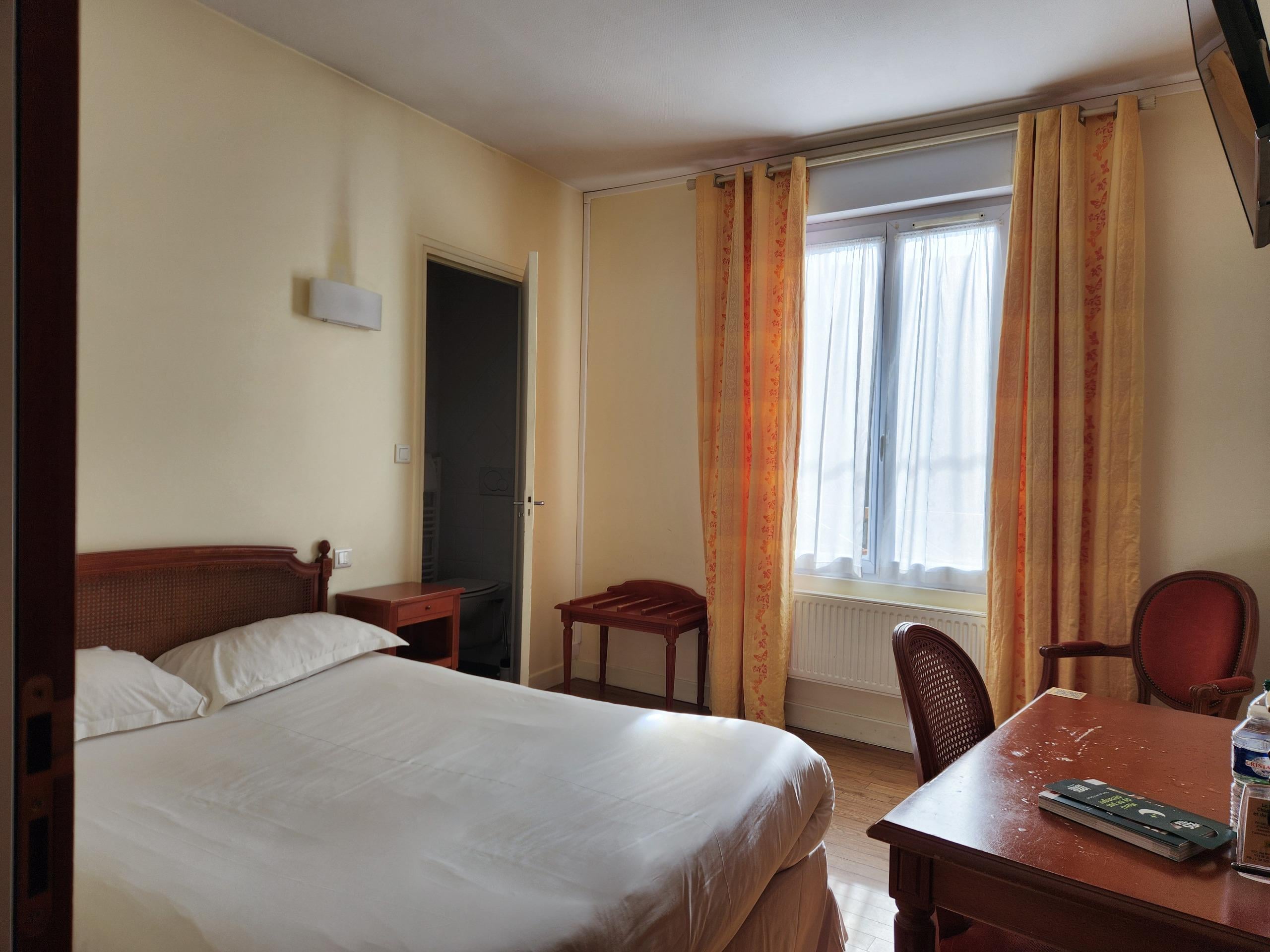 Logis Hôtel le Relais Champenois et du Lion d\'Or