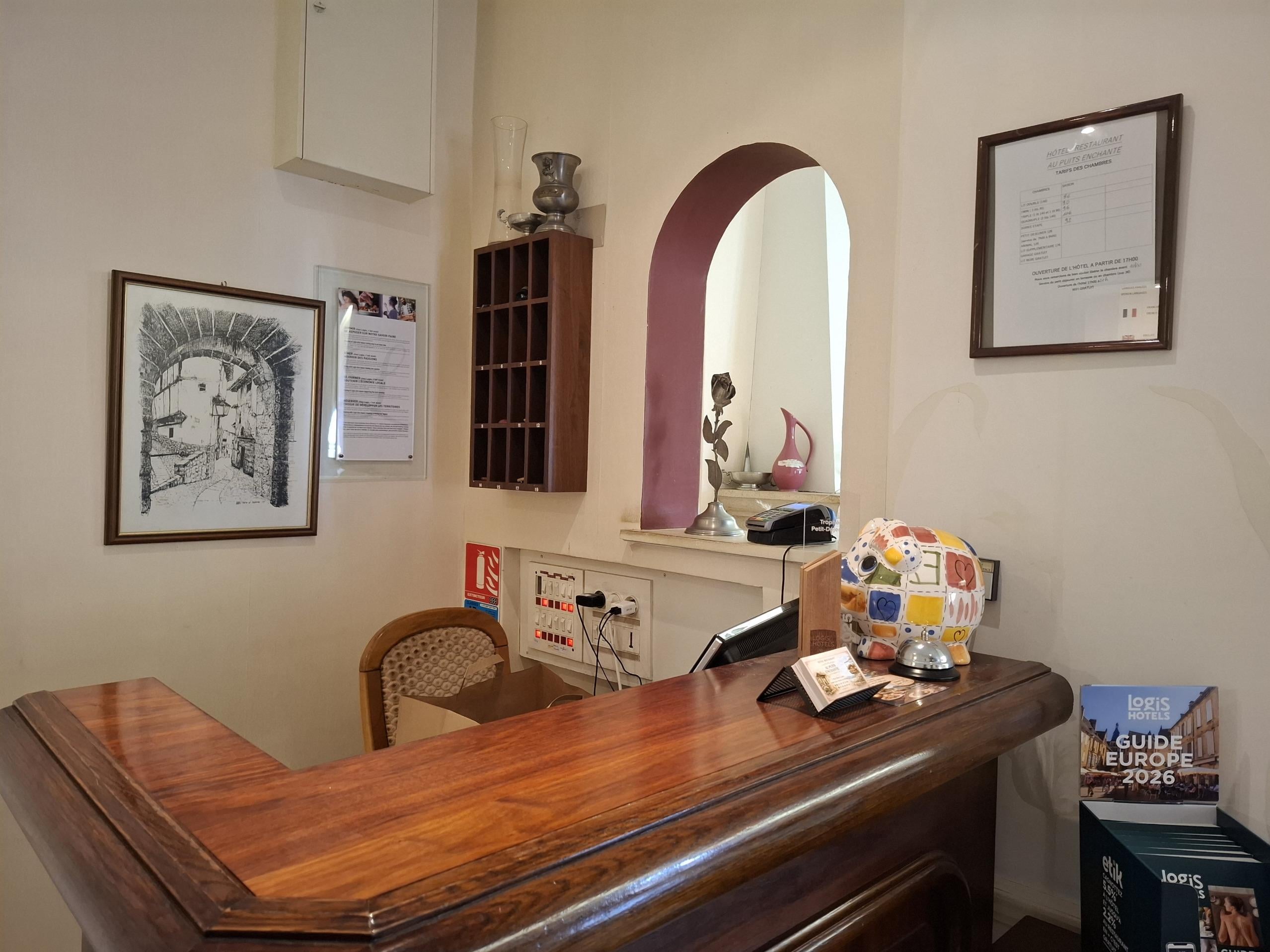 Logis Hôtel Au Puits Enchanté