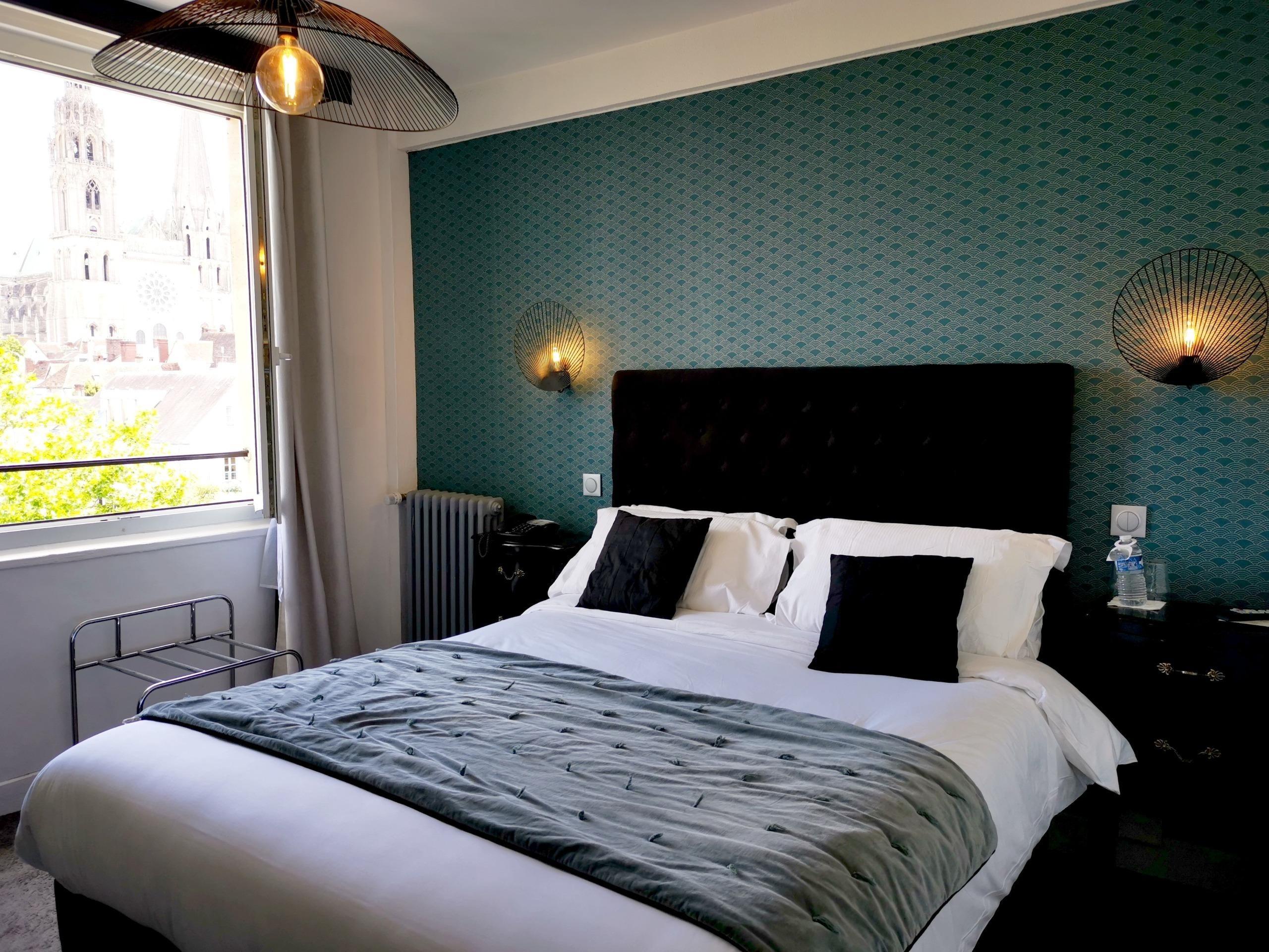 Logis Hôtel du Boeuf Couronné Rest. l\'Amphitryon