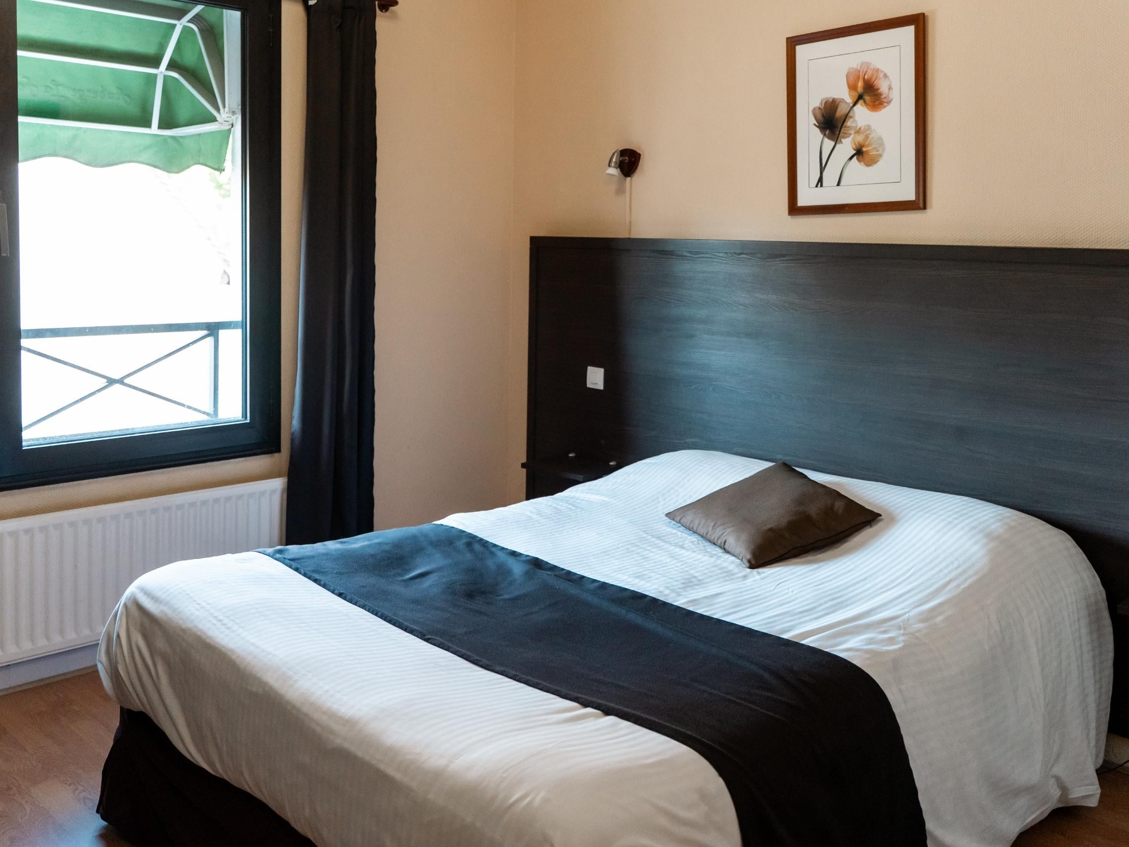 Logis Hôtel Auberge la Fontaine