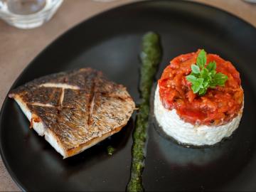 Logis Hôtel les Glycines