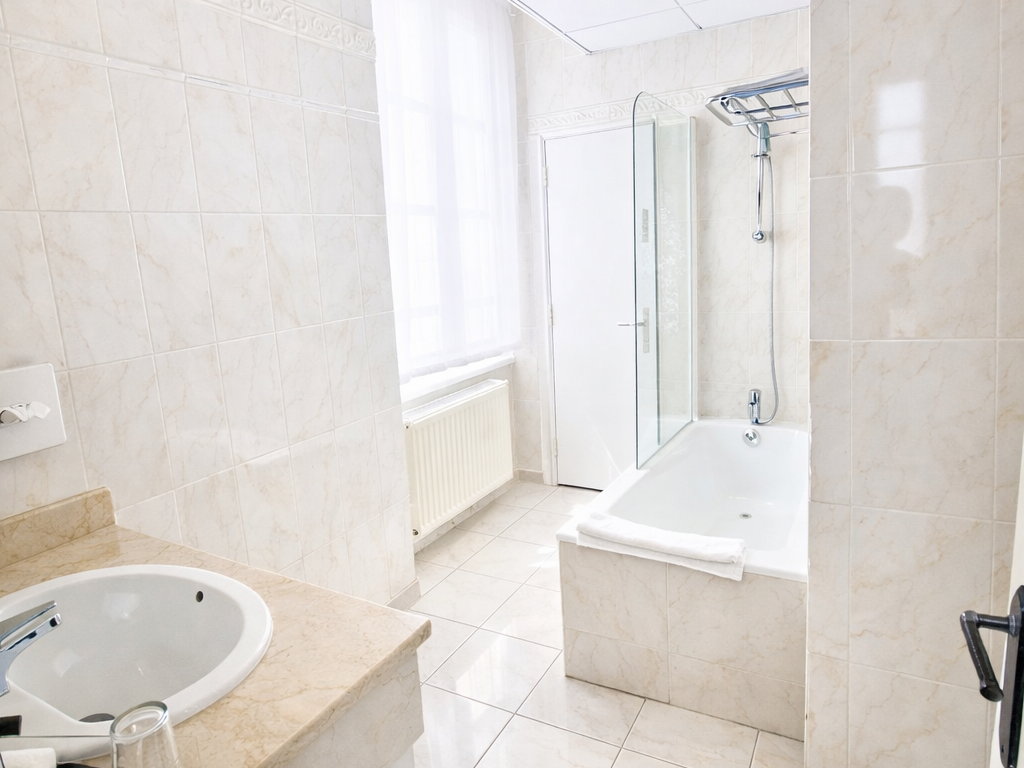 Logis Hôtel le Grand Hôtel de Mayenne