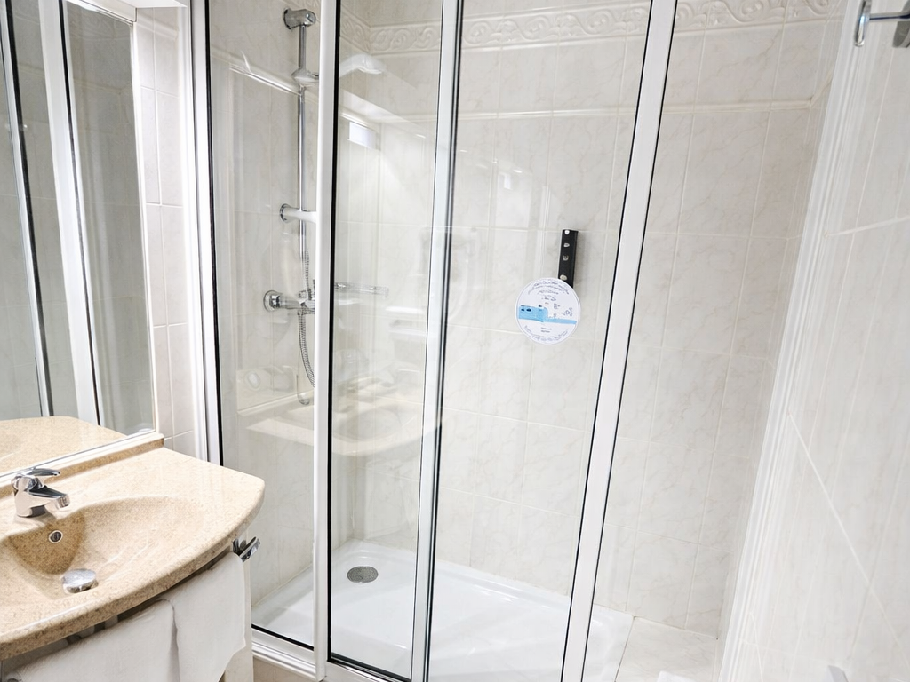 Logis Hôtel le Grand Hôtel de Mayenne