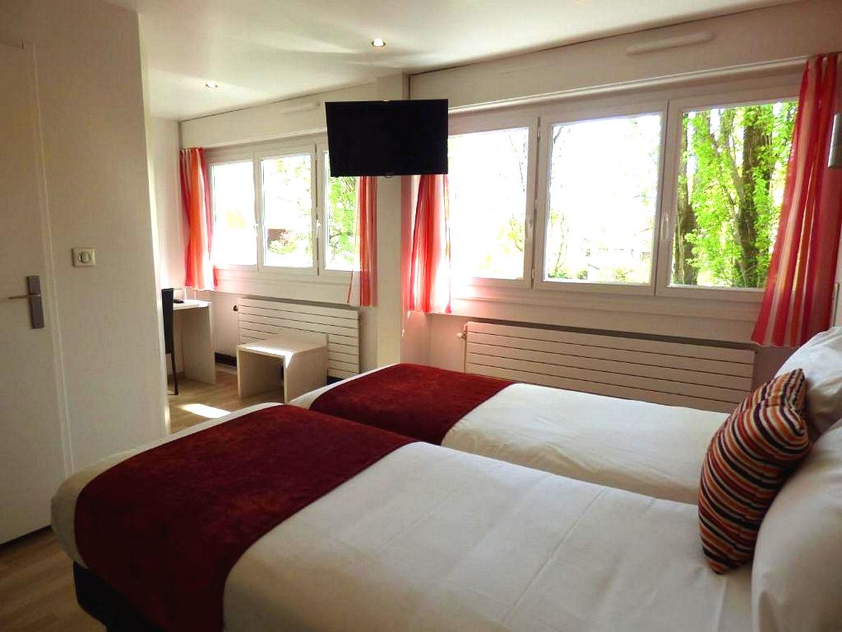 Cit\'Hotel Escatel