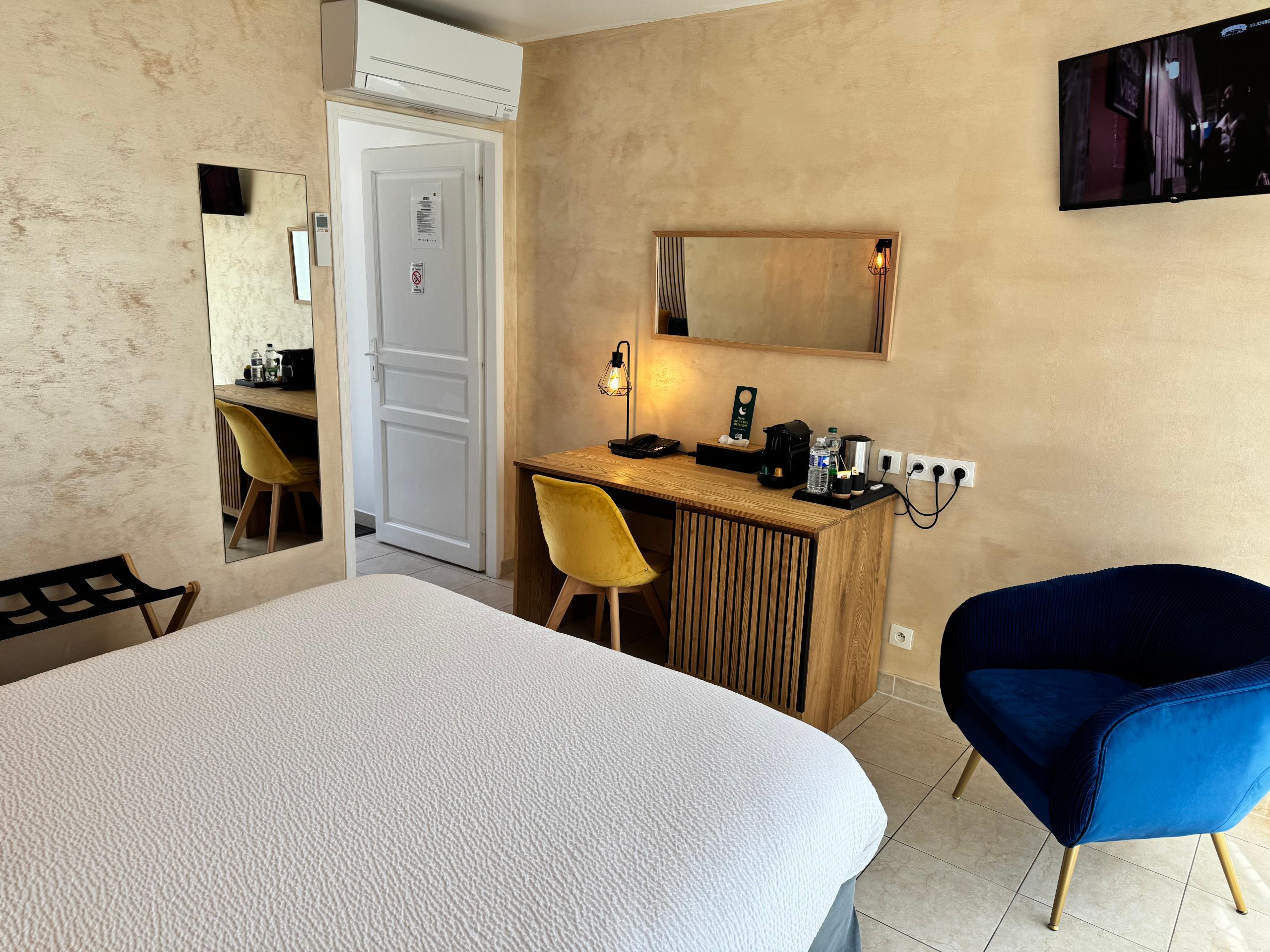 Logis Hostellerie le Châtel