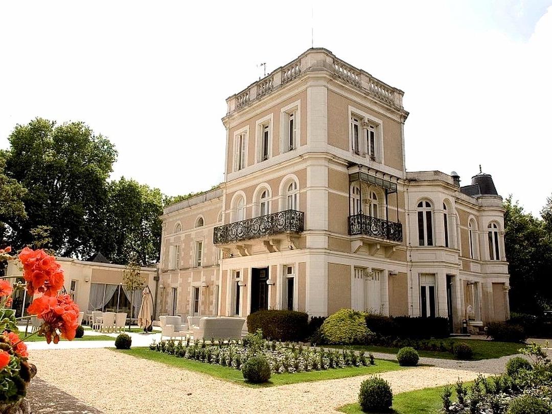 Logis Château le Clos de la Ribaudière