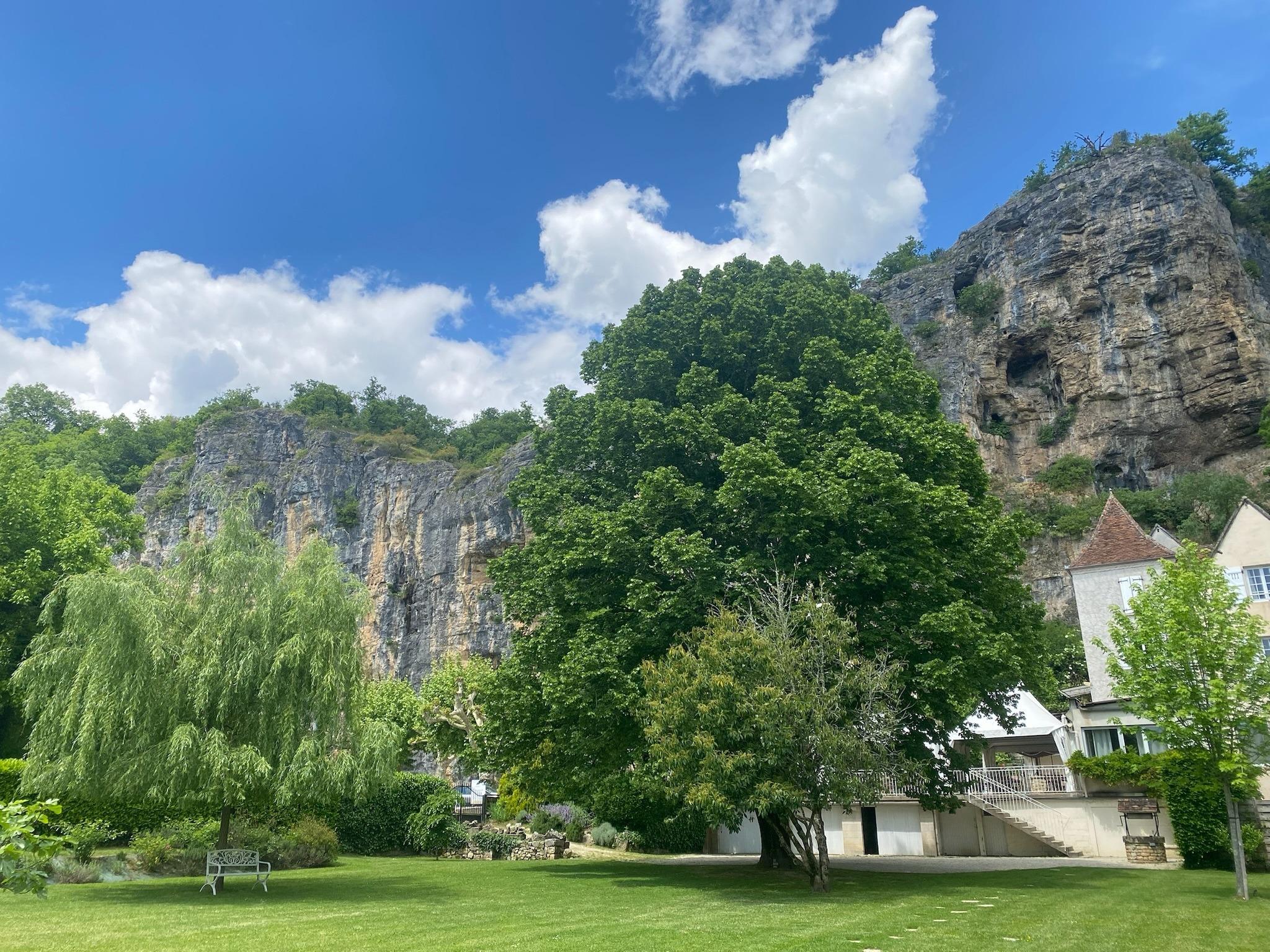 Logis Hôtel Domaine les Falaises