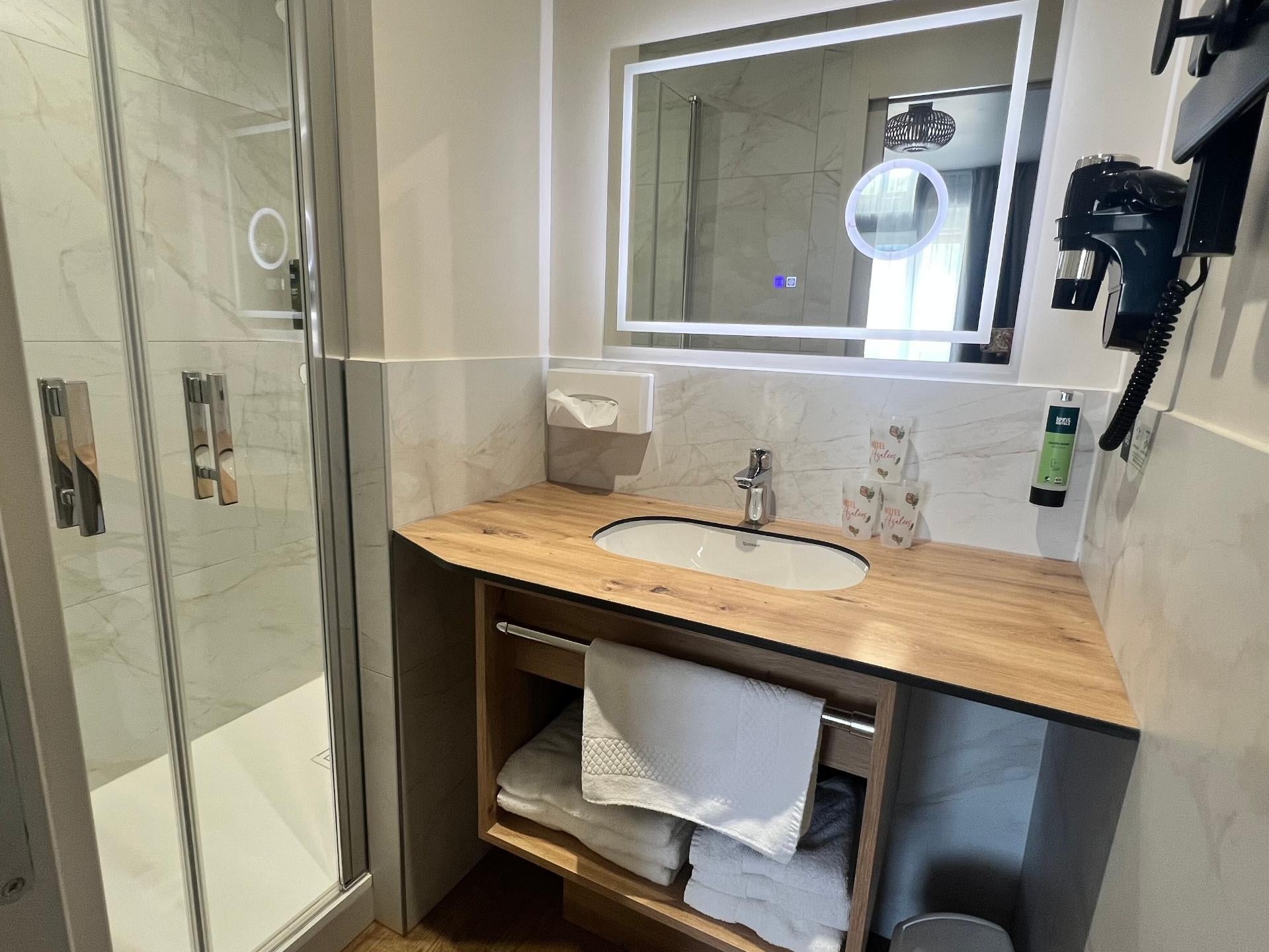 Logis Hôtel Azalées