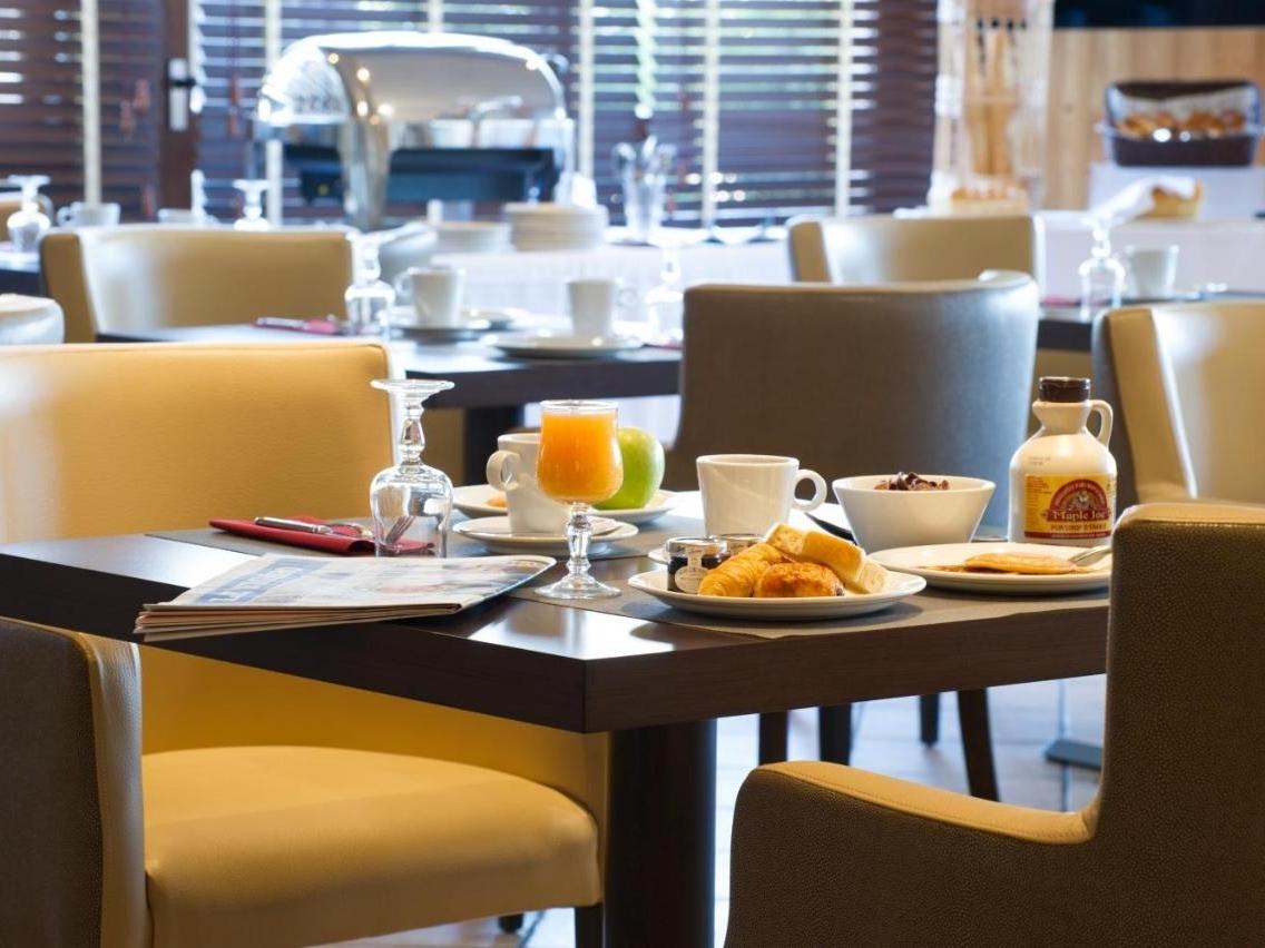 Logis Mont Blanc Hôtel Rest. le 280