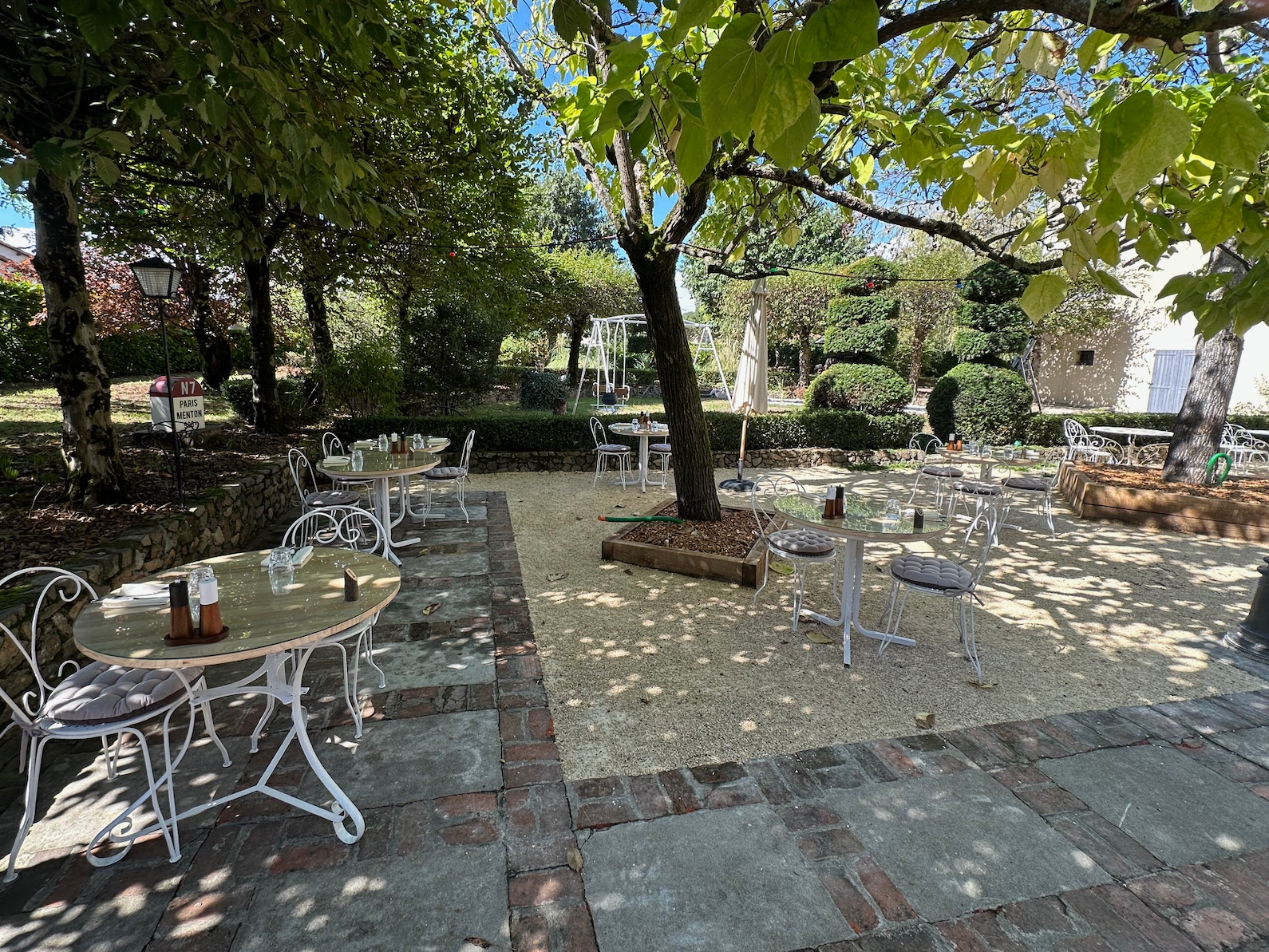 Logis Hôtel le Dahu