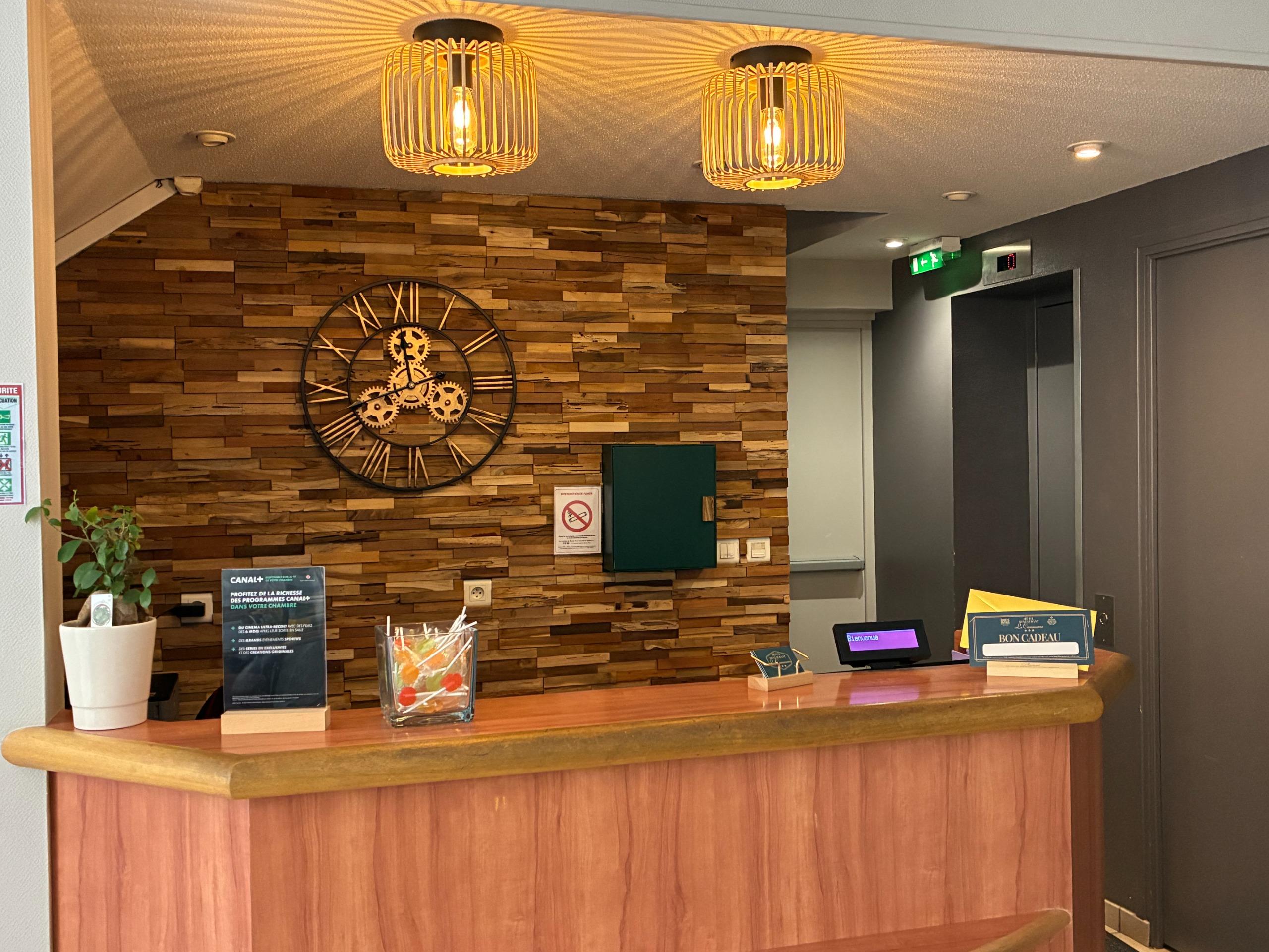 Logis Hôtel du Commerce