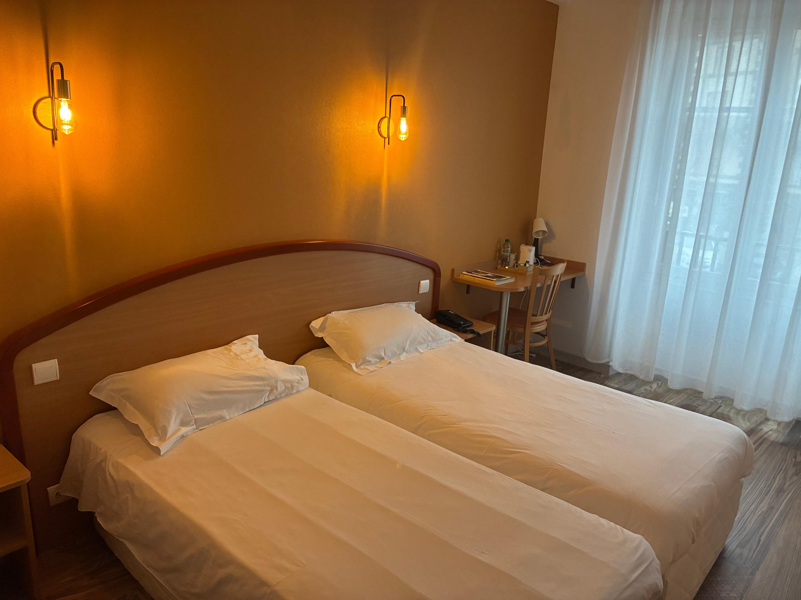 Logis Hôtel du Commerce