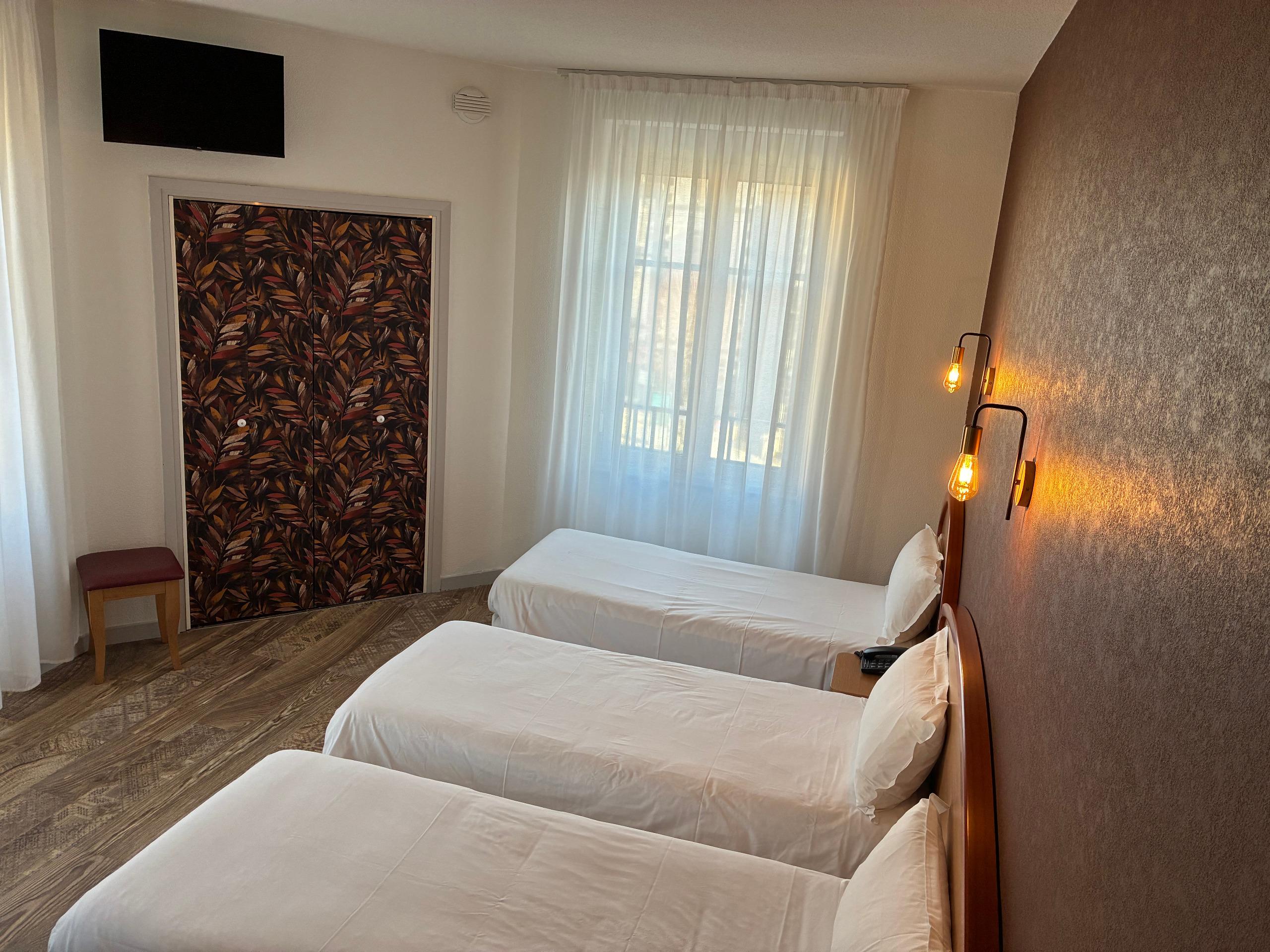 Logis Hôtel du Commerce