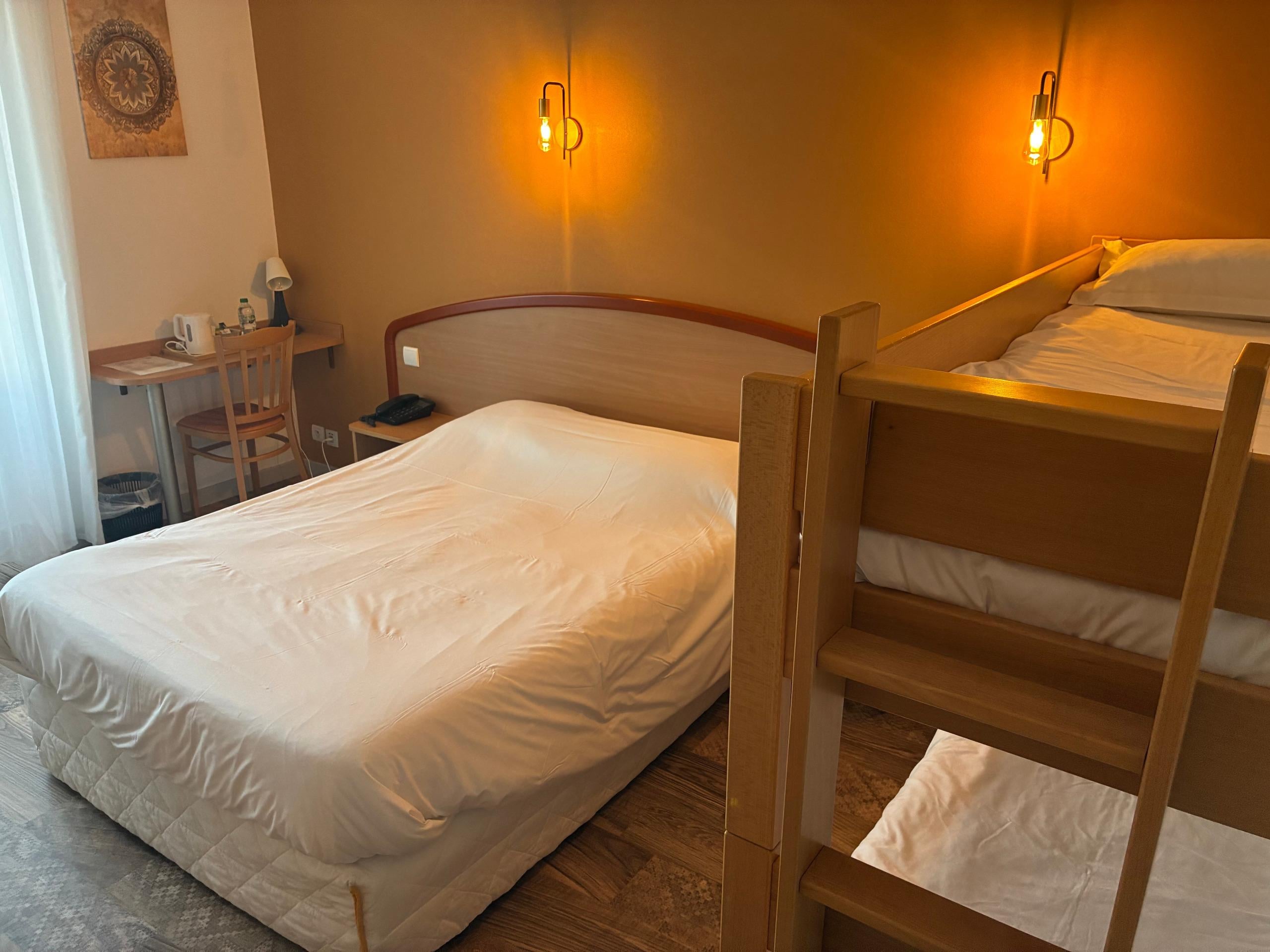 Logis Hôtel du Commerce