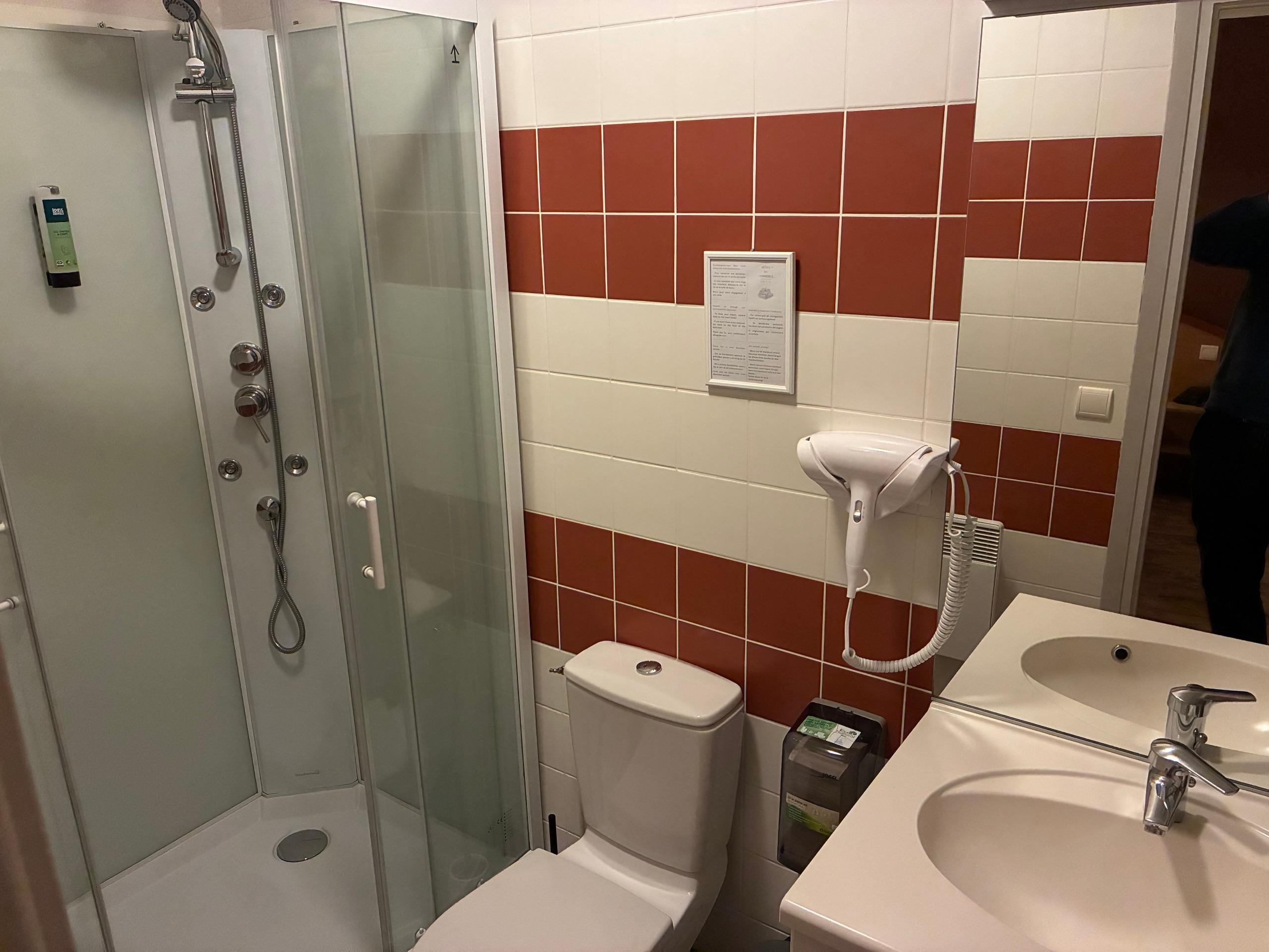 Logis Hôtel du Commerce