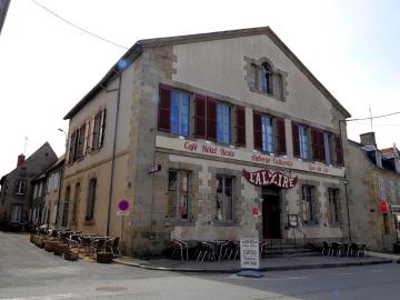 Logis Hôtel Auberge Culturelle Alzire