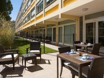 Logis Hôtel Operalia Les Pins